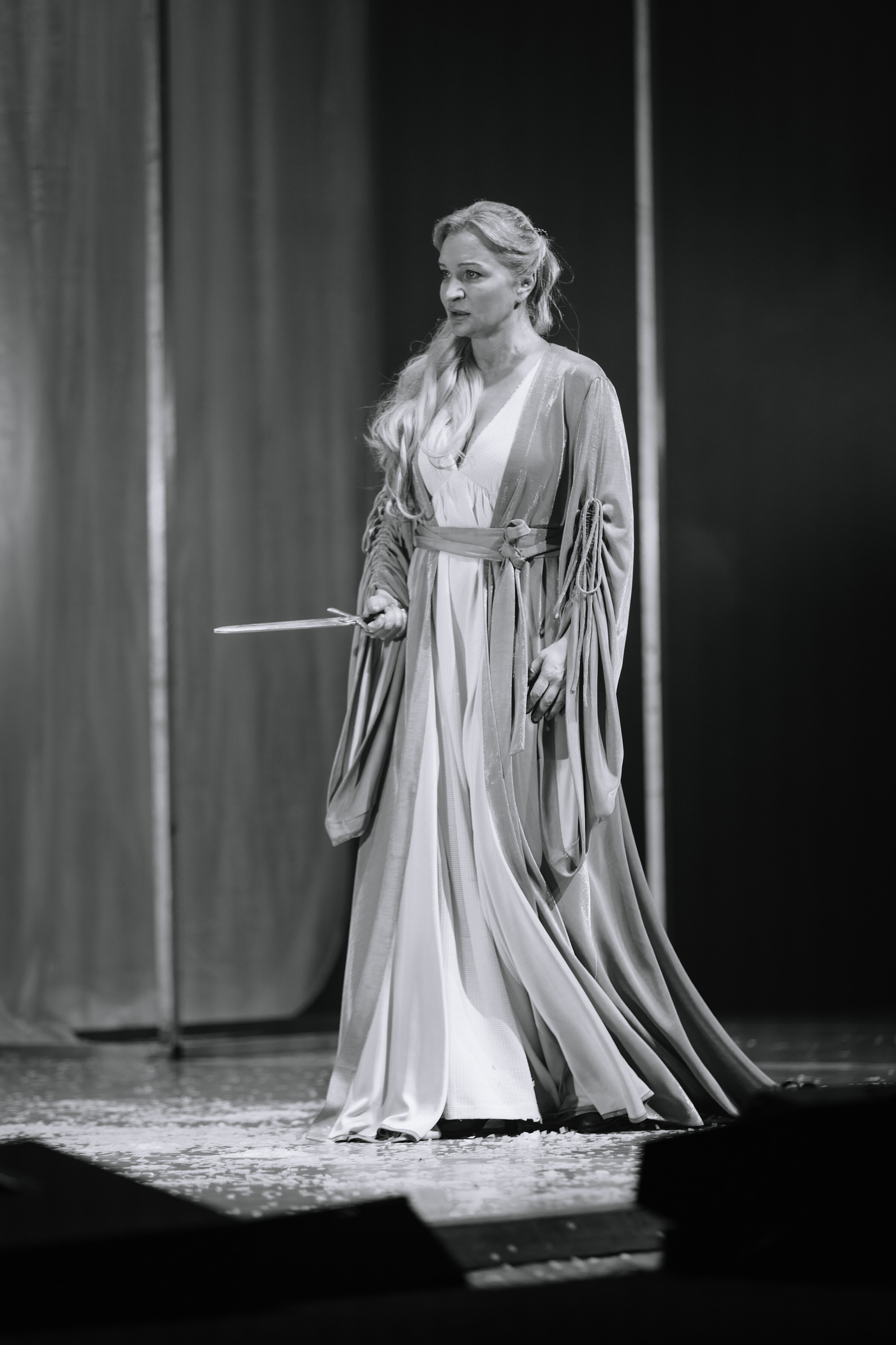 «Лев зимой». Фото и видео контент за одну съемку — Веретенников Егор