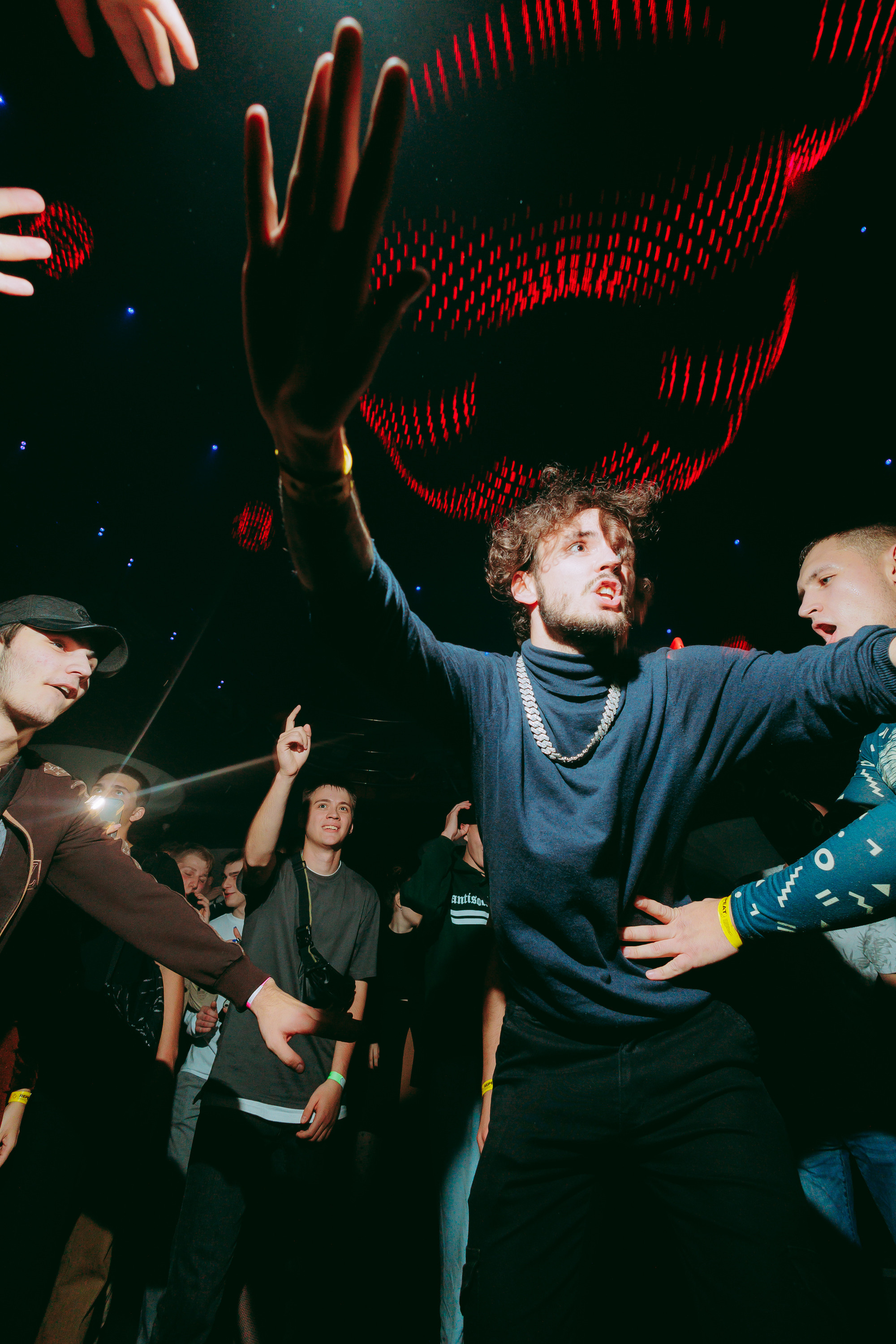 Repeat: 3 years. Фото и видео контент за одну съемку — Веретенников Егор