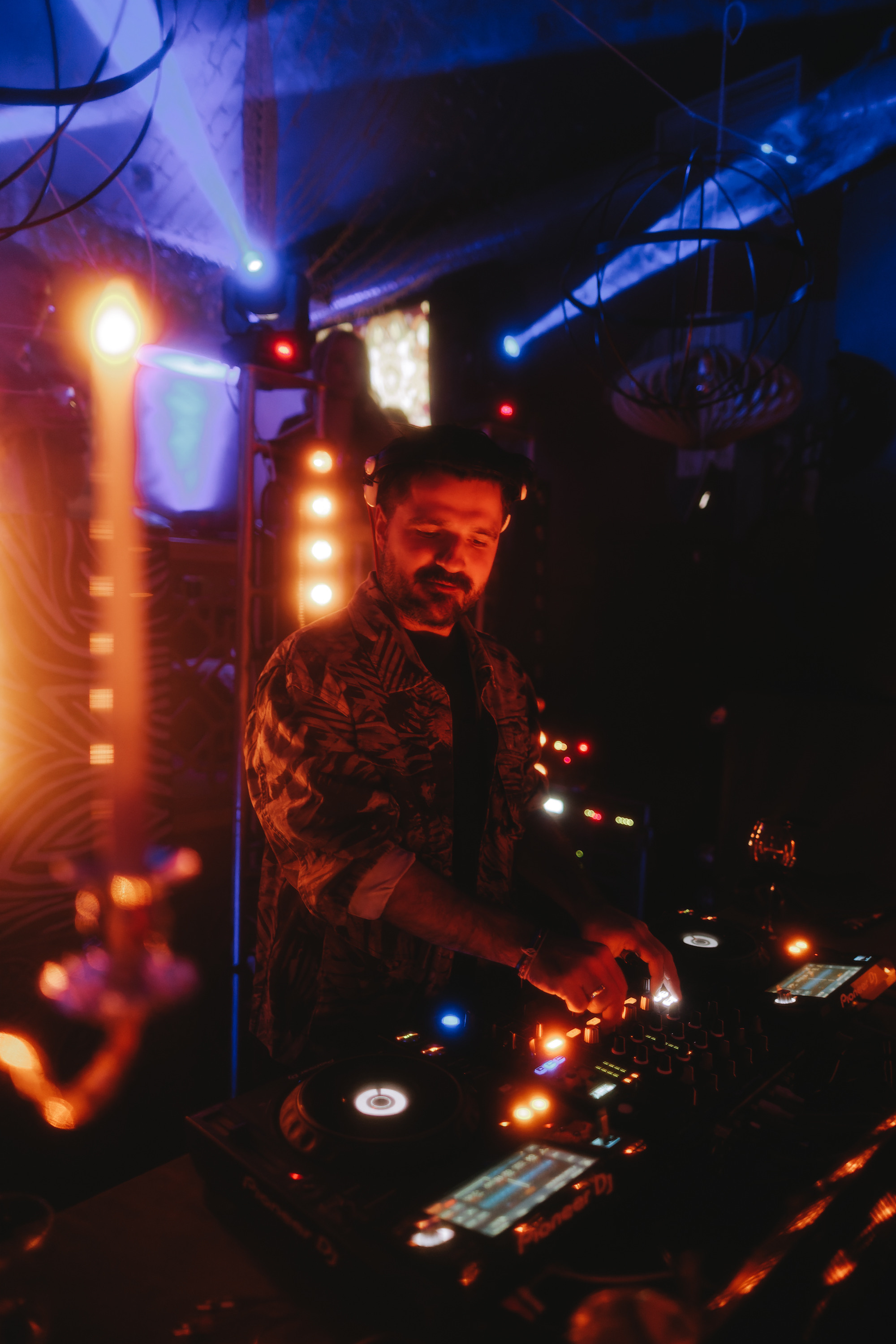 MANTRA: Betelgeize. Фото и видео контент за одну съемку — Веретенников Егор