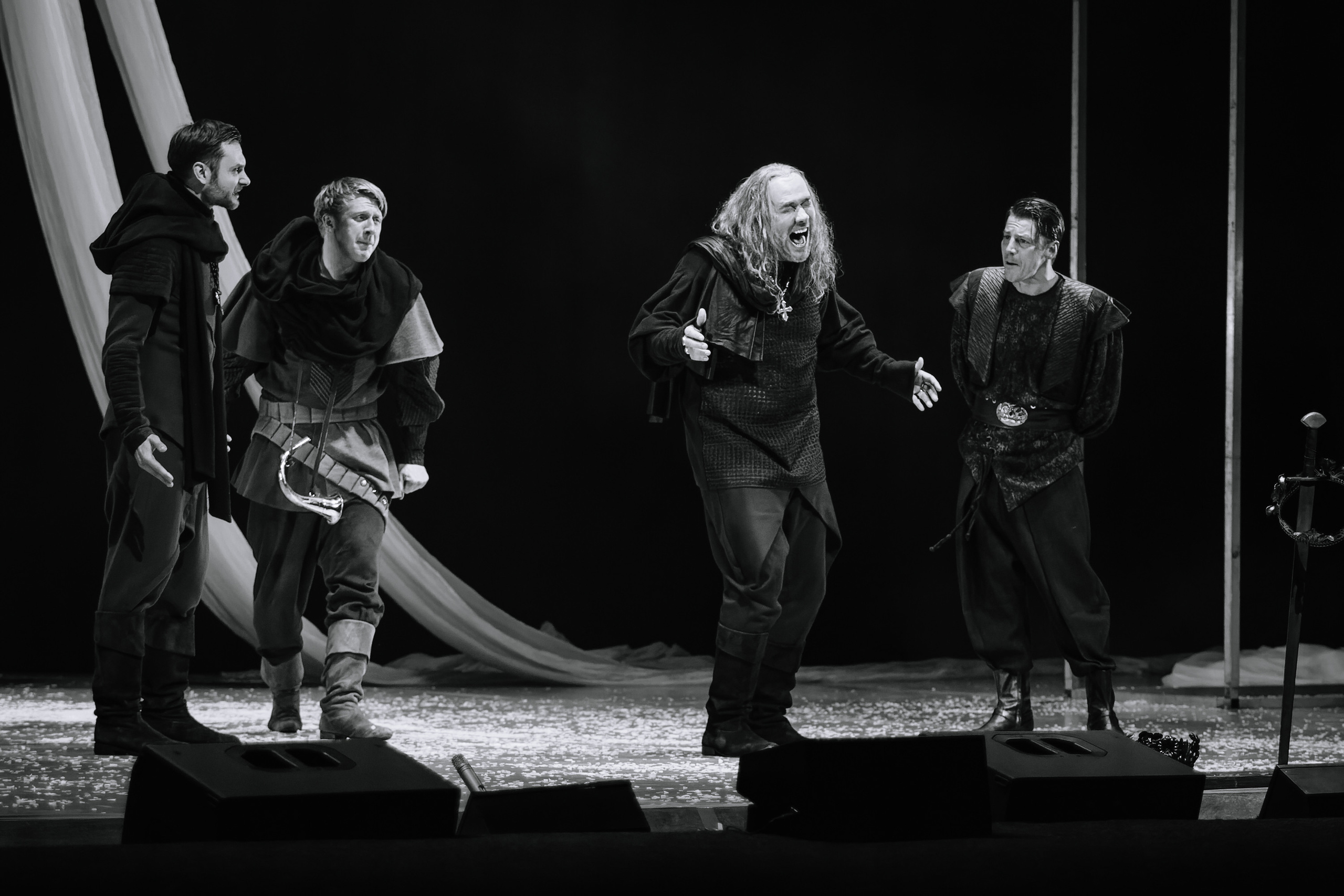 «Лев зимой». Фото и видео контент за одну съемку — Веретенников Егор