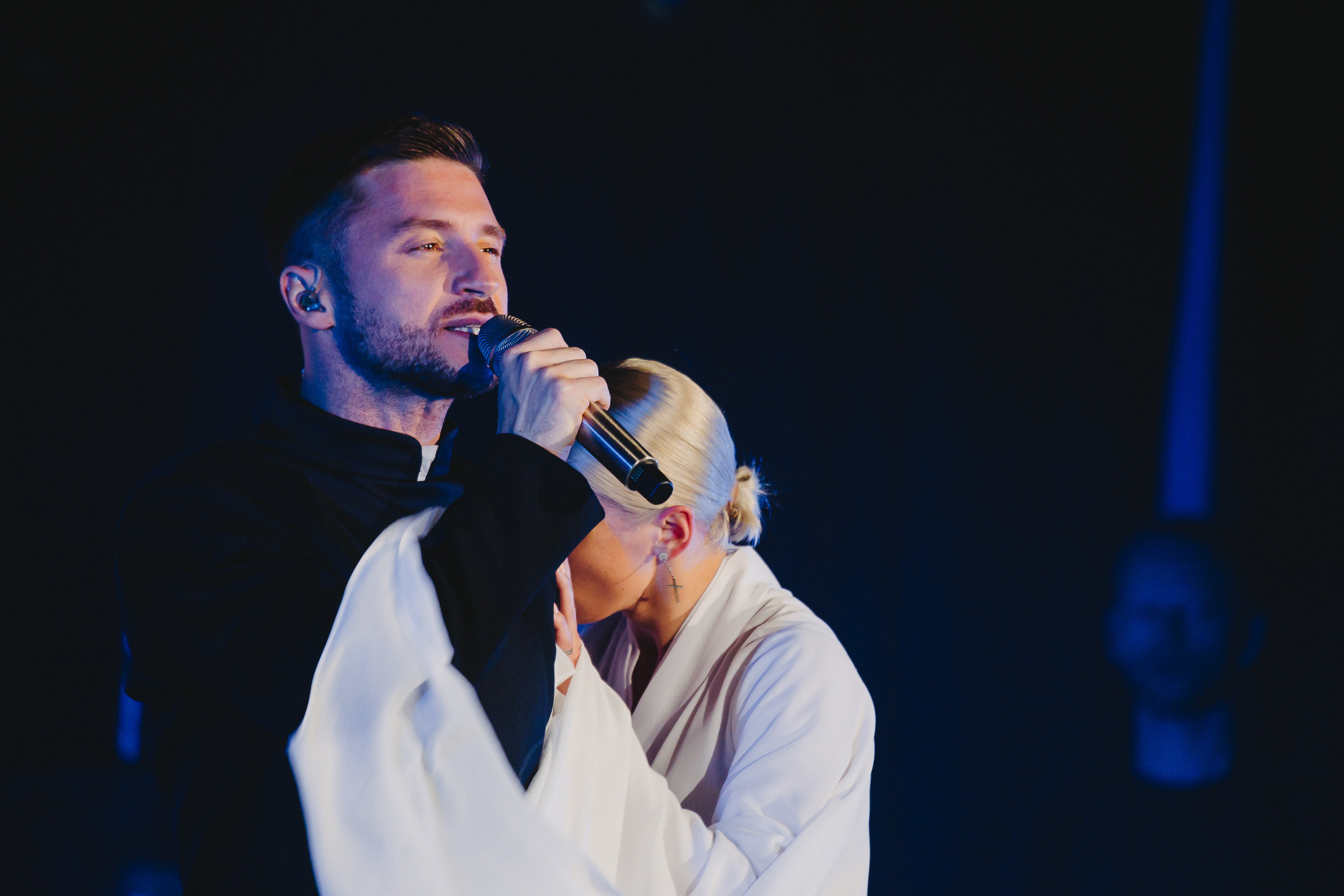 Лазарев. Фото и видео контент за одну съемку — Веретенников Егор