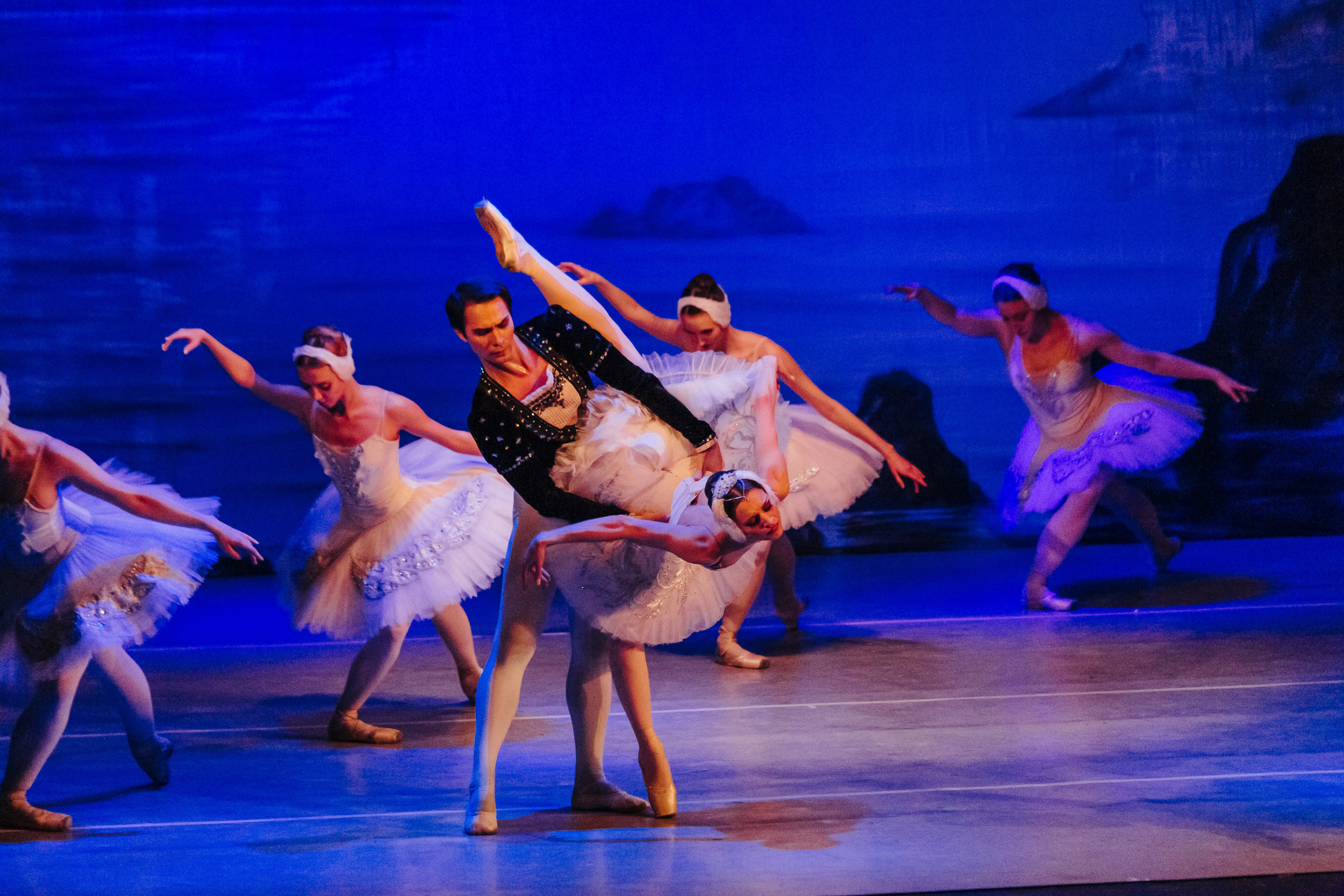 «Лебединое озеро». Фото и видео контент за одну съемку — Веретенников Егор