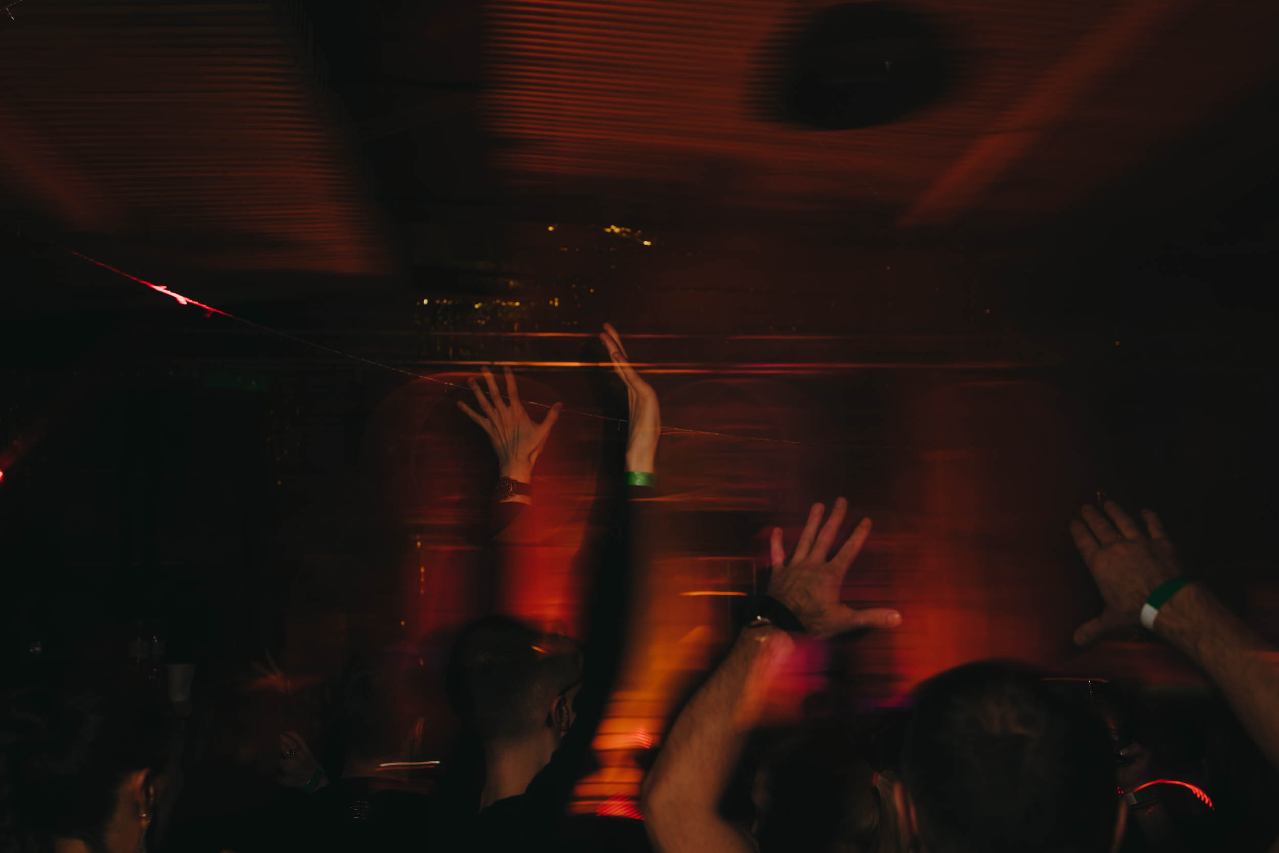 MANTRA: Acrobat. Фото и видео контент за одну съемку — Веретенников Егор