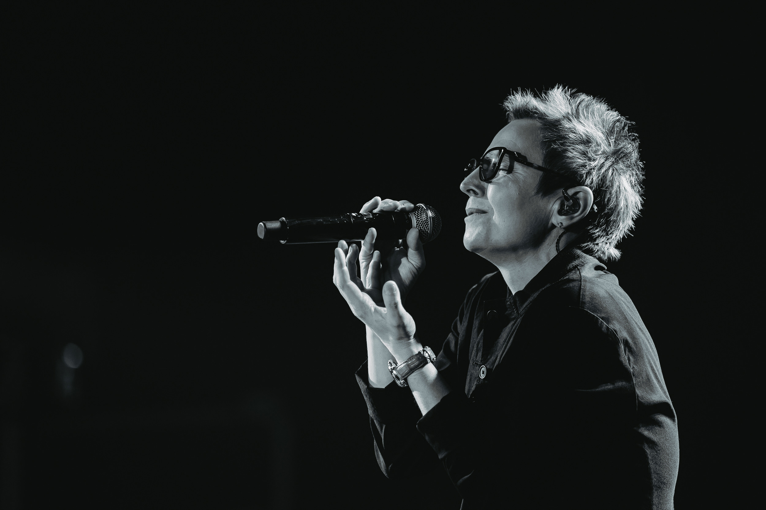 Сурганова и оркестр. Фото и видео контент за одну съемку — Веретенников Егор