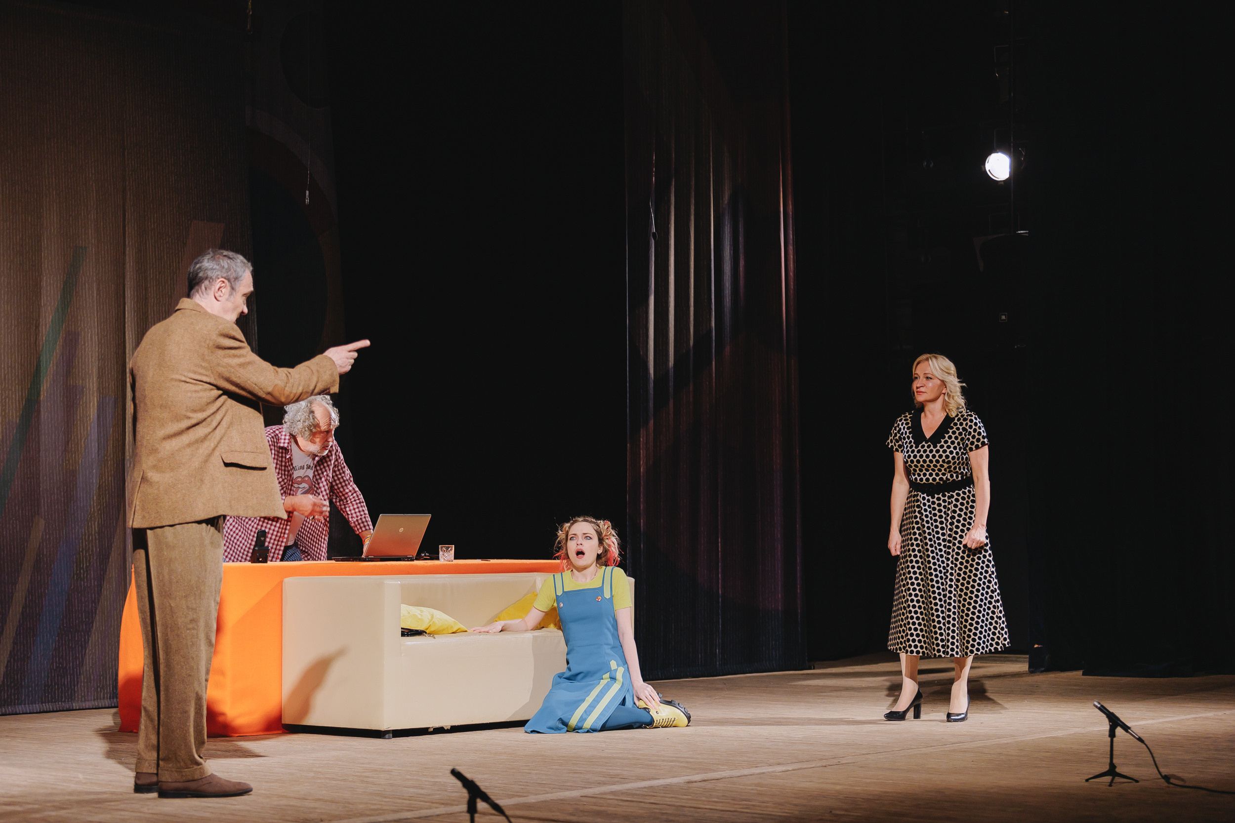 «У каждого свои недостатки». Фото и видео контент за одну съемку — Веретенников Егор