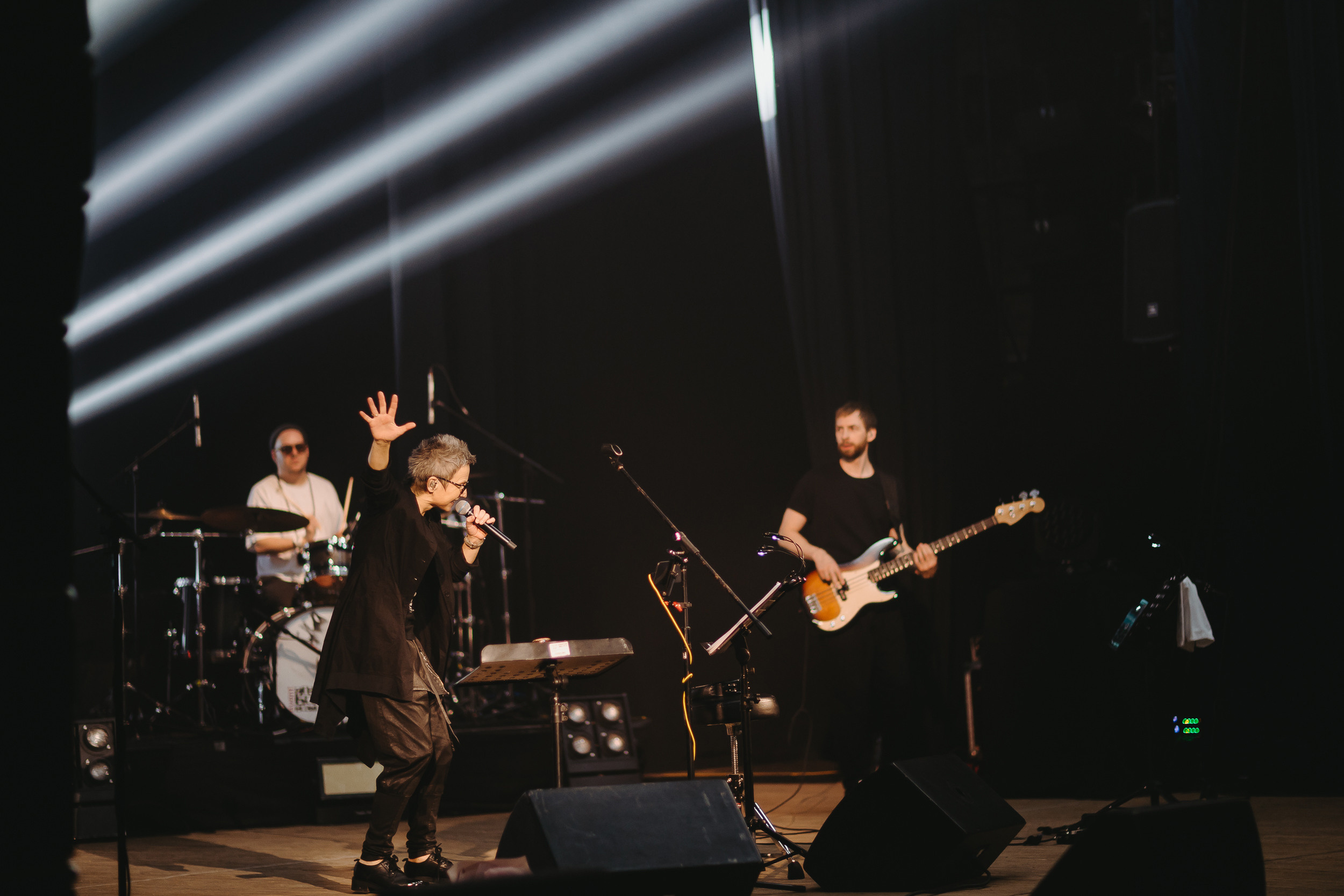 Сурганова и оркестр. Фото и видео контент за одну съемку — Веретенников Егор