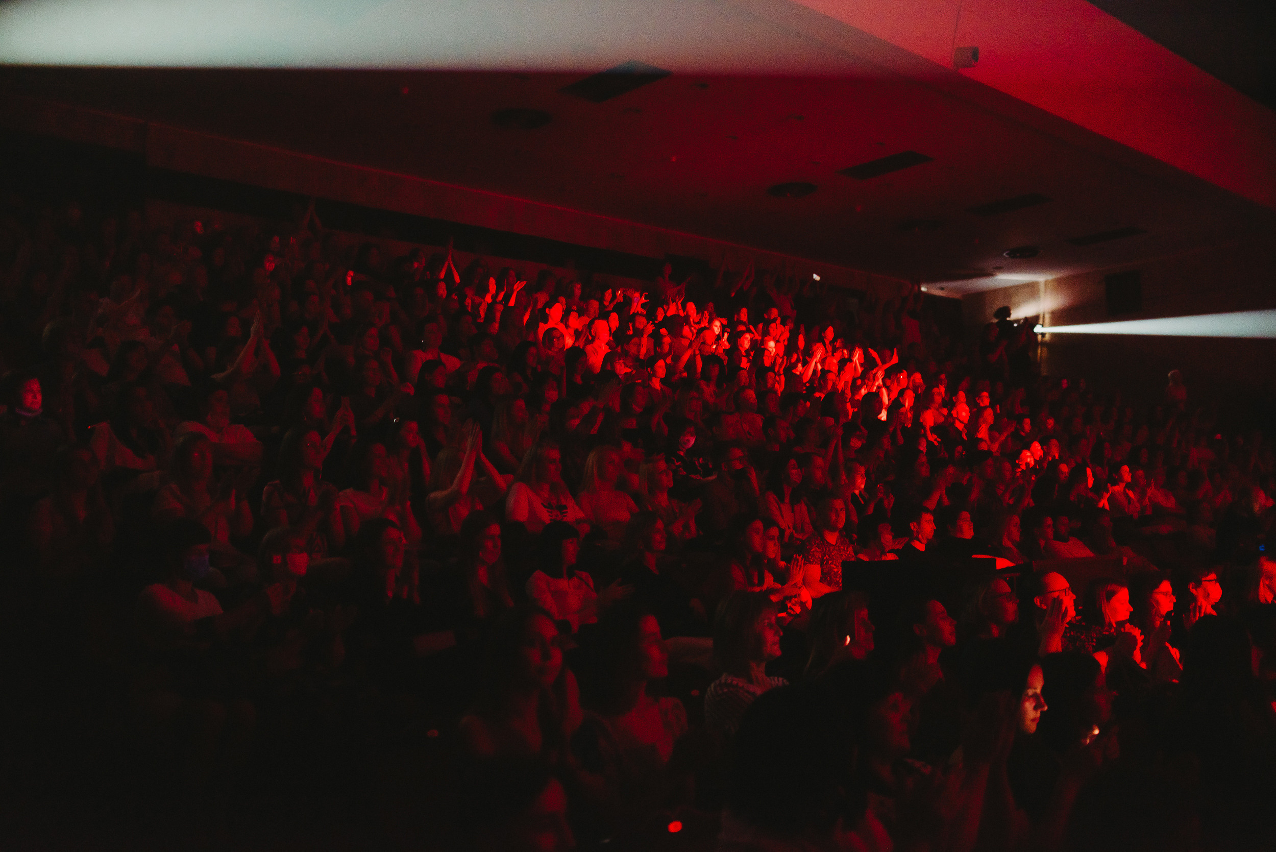 Лазарев. Фото и видео контент за одну съемку — Веретенников Егор