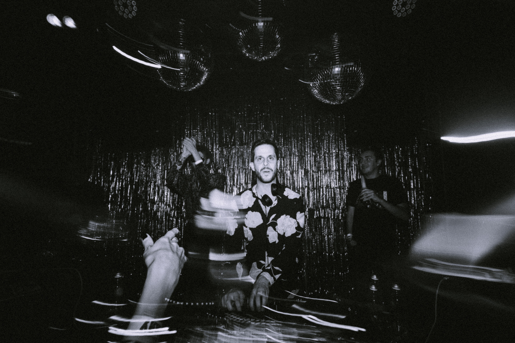 Vie Parisienne with Damien Vandesande (France). Фото и видео контент за одну съемку — Веретенников Егор