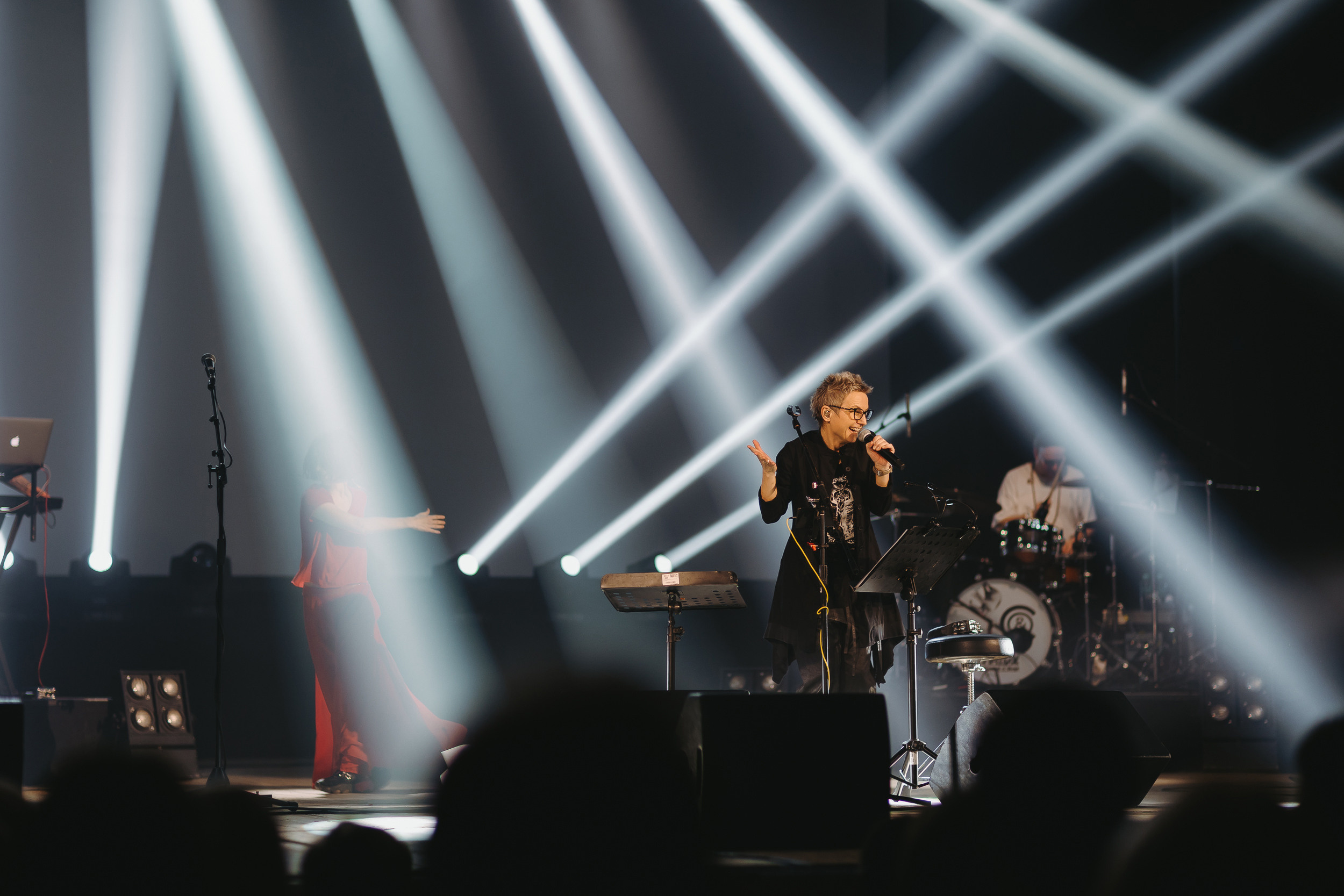 Сурганова и оркестр. Фото и видео контент за одну съемку — Веретенников Егор