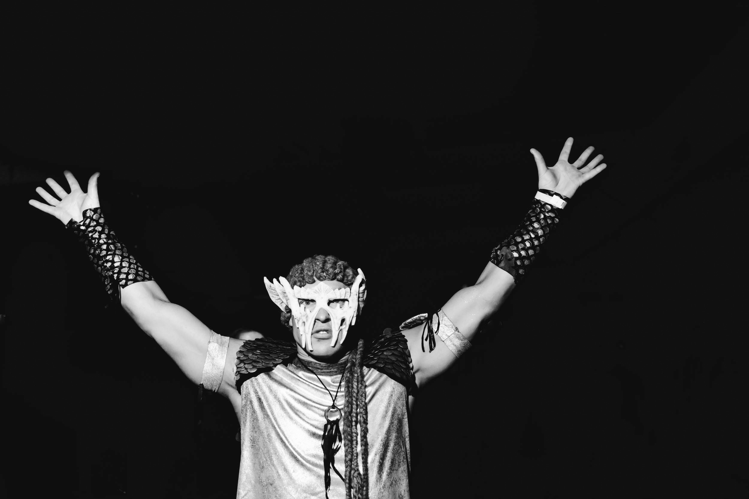 MANTRA: Acrobat. Фото и видео контент за одну съемку — Веретенников Егор