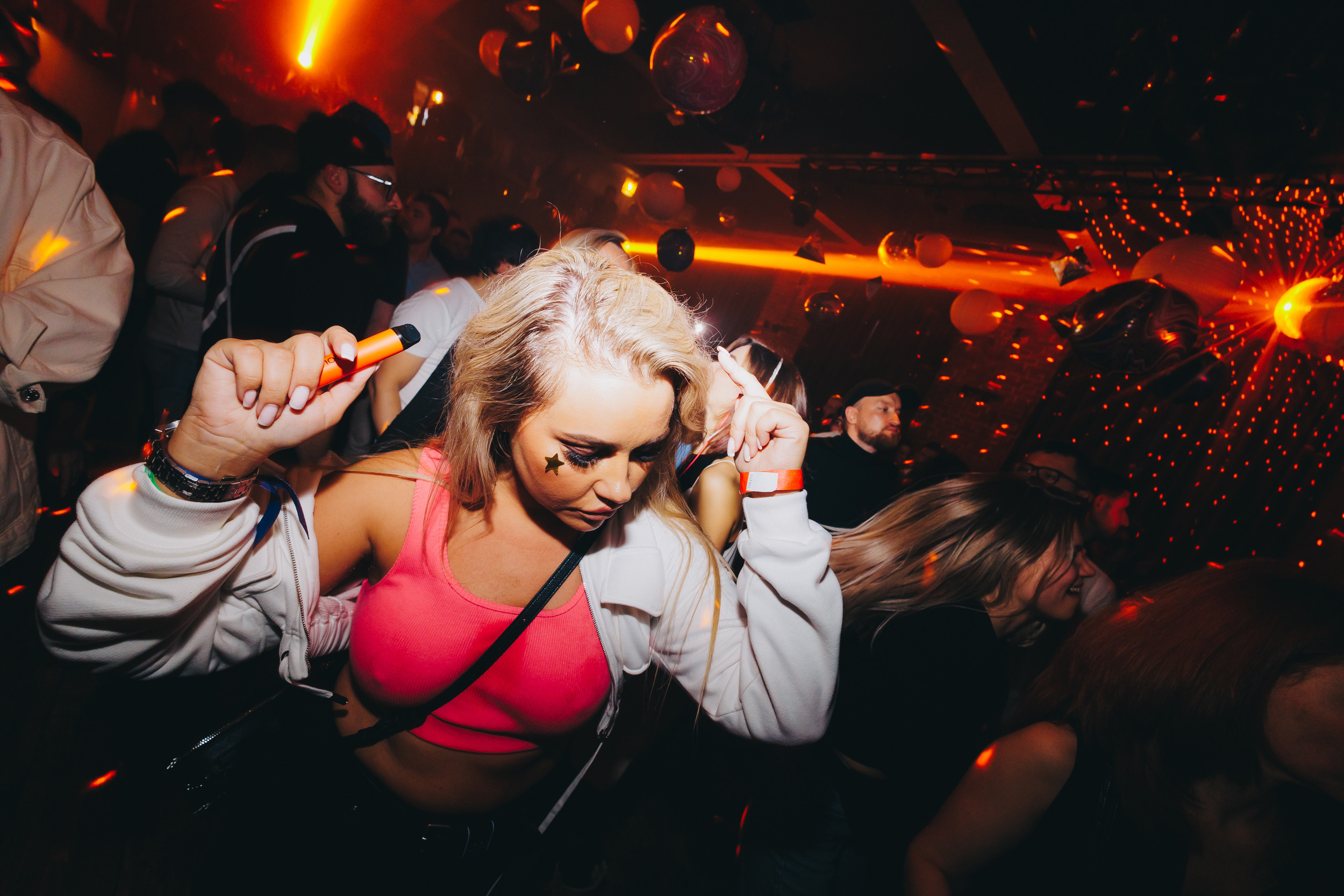 List. Фото и видео контент за одну съемку — Веретенников Егор