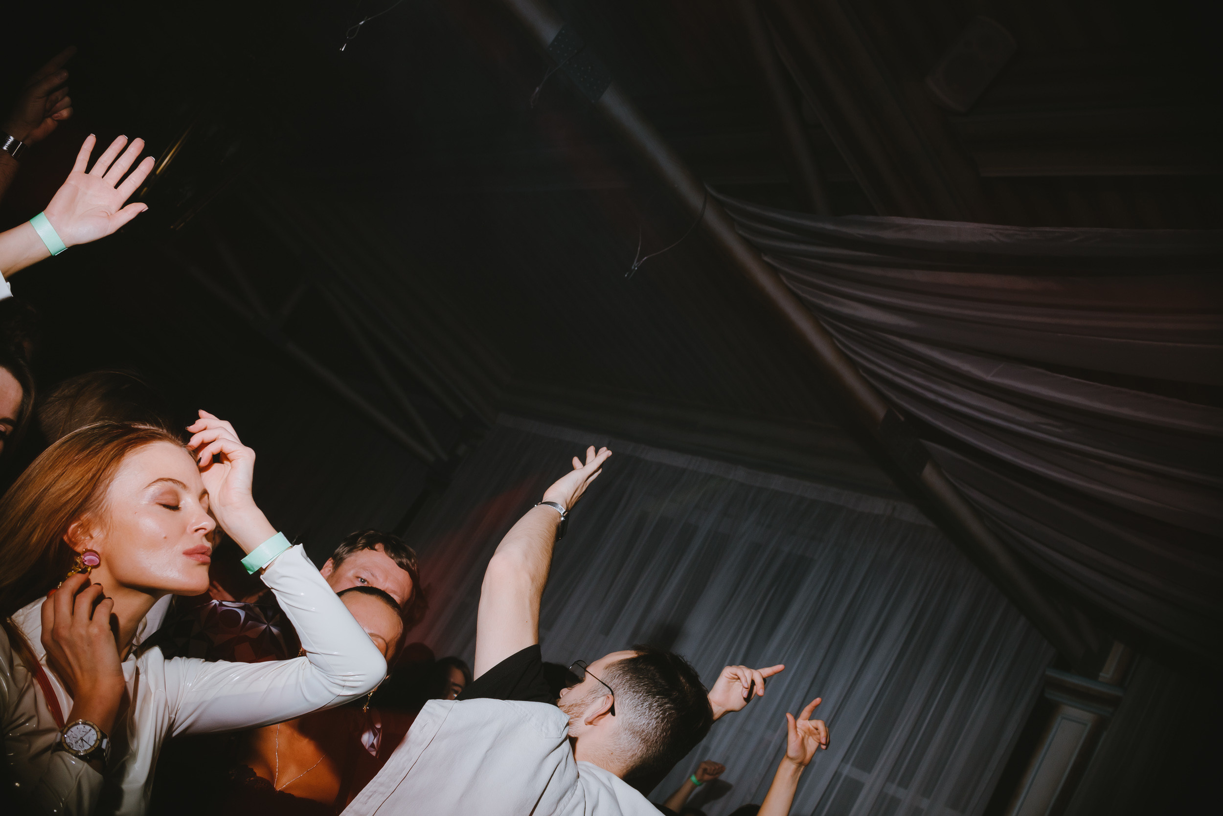 White MANTRA. Фото и видео контент за одну съемку — Веретенников Егор