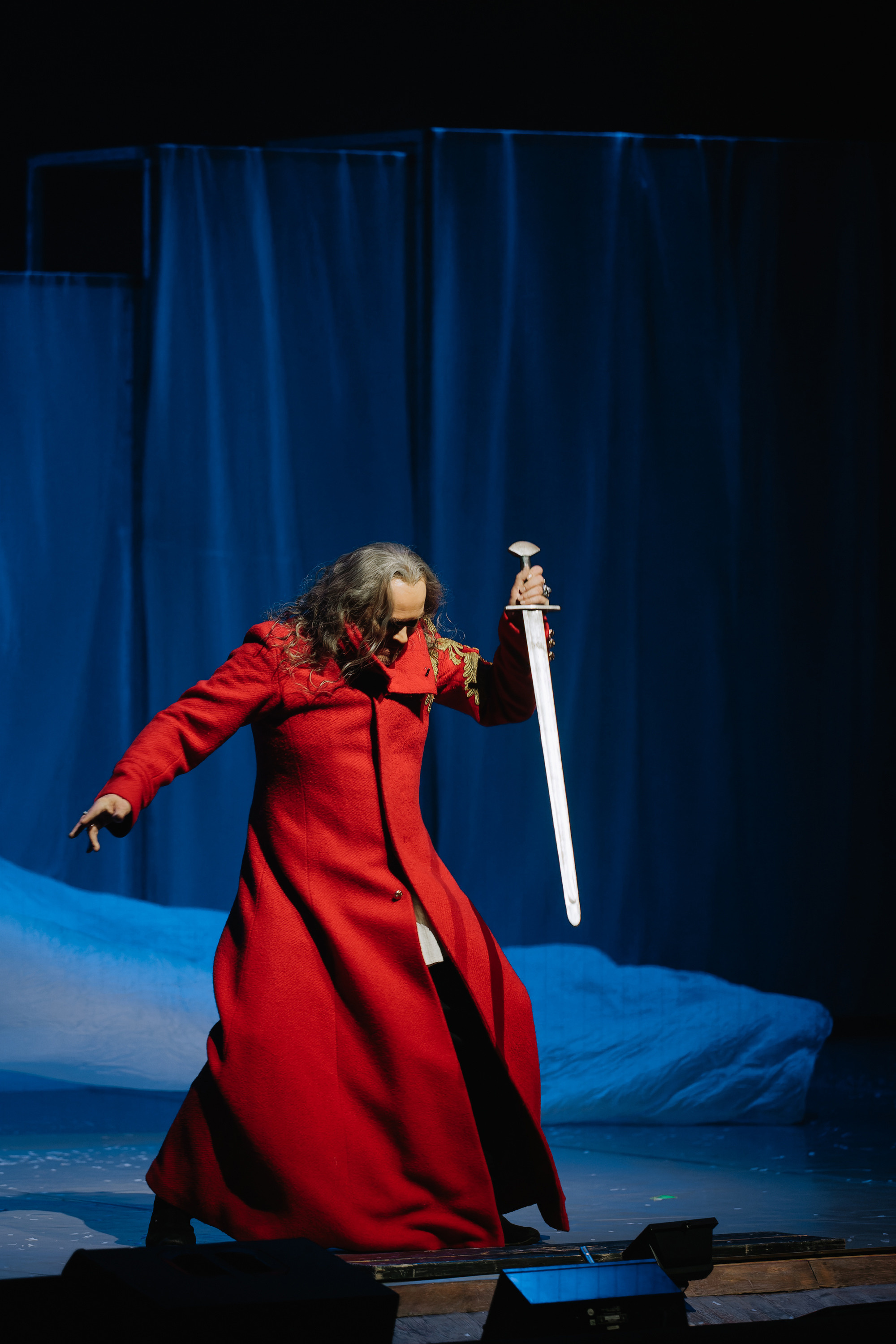 «Лев зимой». Фото и видео контент за одну съемку — Веретенников Егор