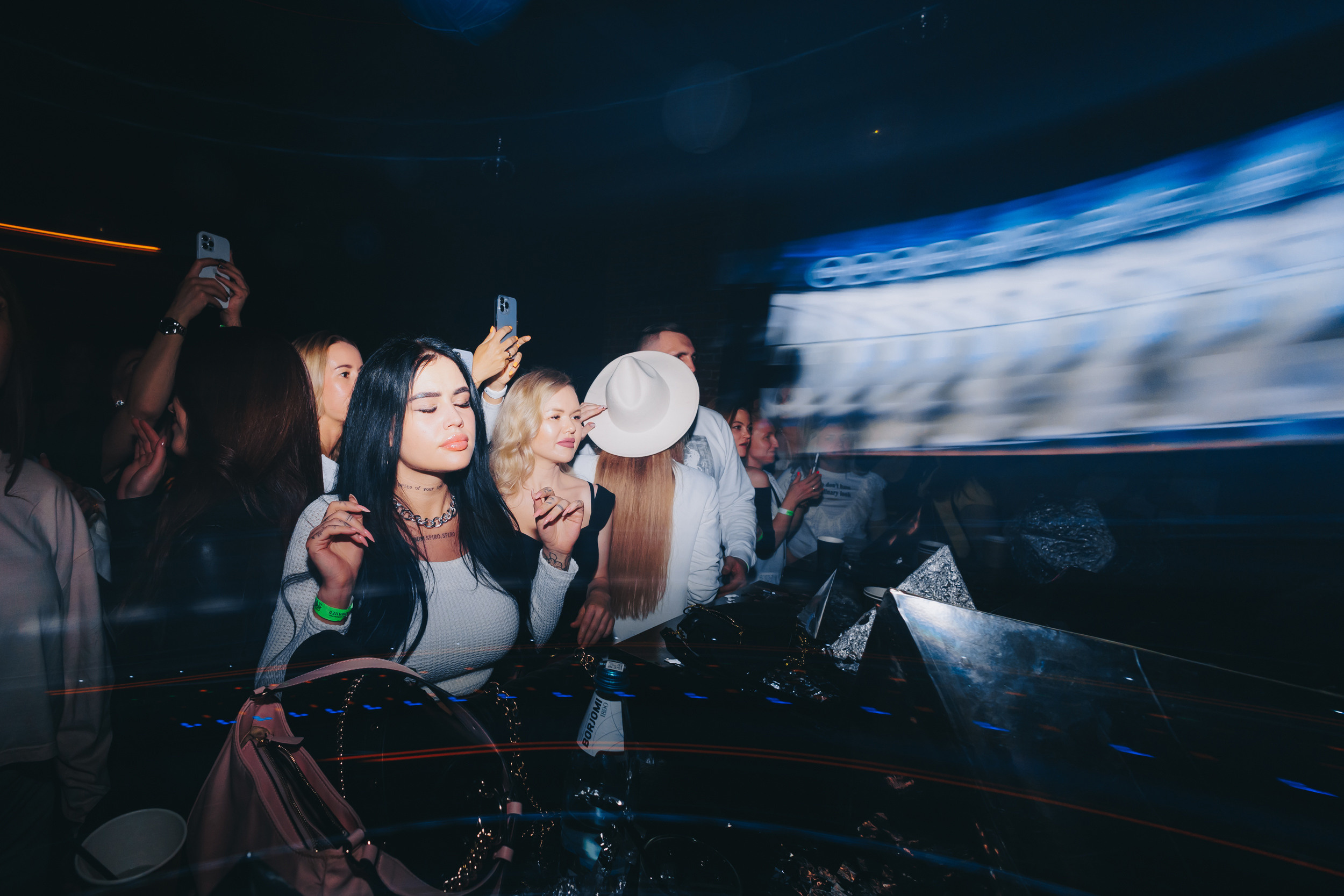 List. Фото и видео контент за одну съемку — Веретенников Егор