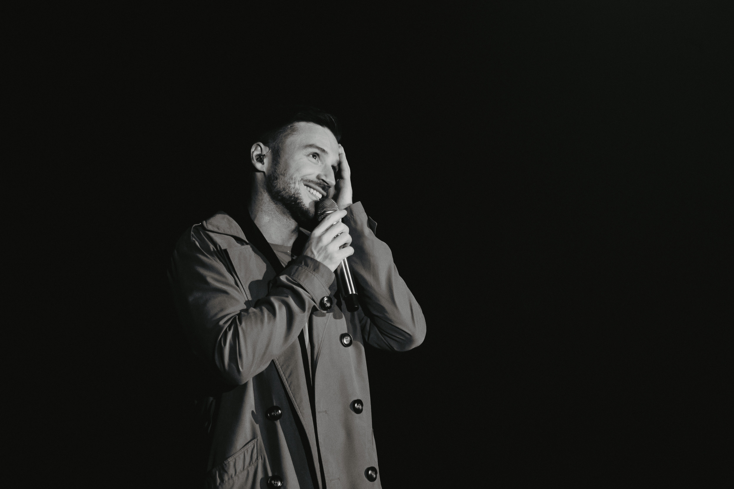 Лазарев. Фото и видео контент за одну съемку — Веретенников Егор