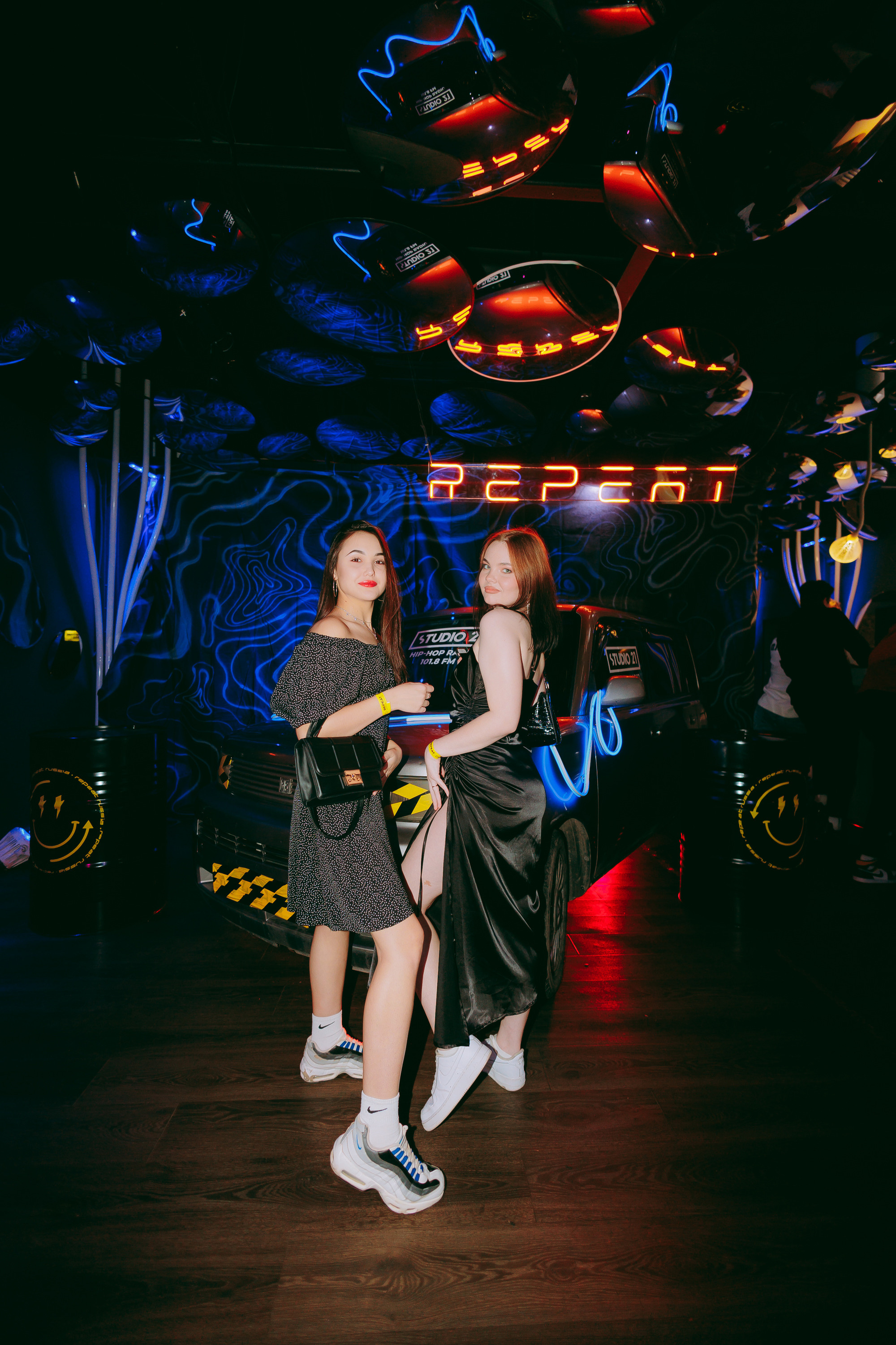 Repeat: 3 years. Фото и видео контент за одну съемку — Веретенников Егор