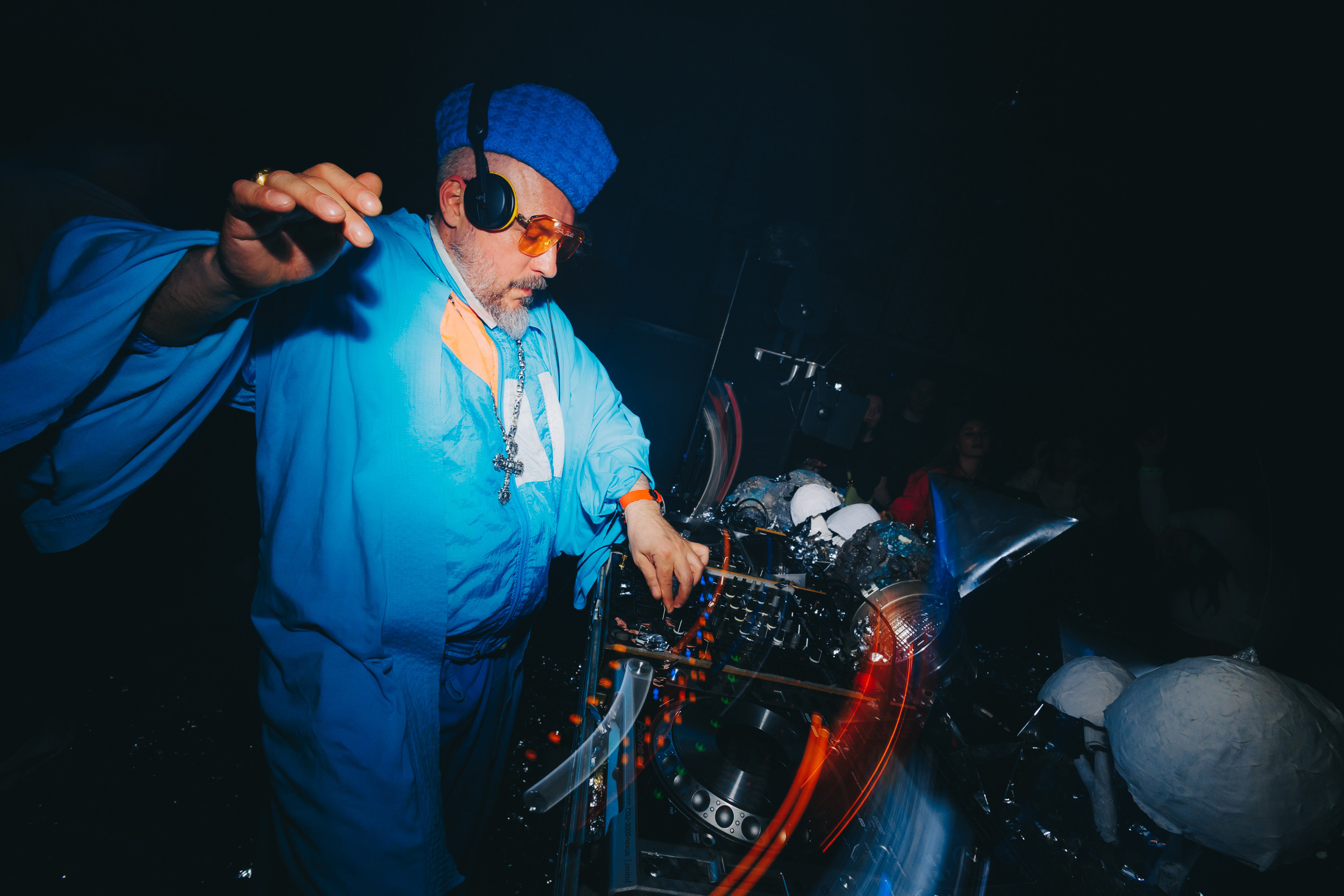 List. Фото и видео контент за одну съемку — Веретенников Егор