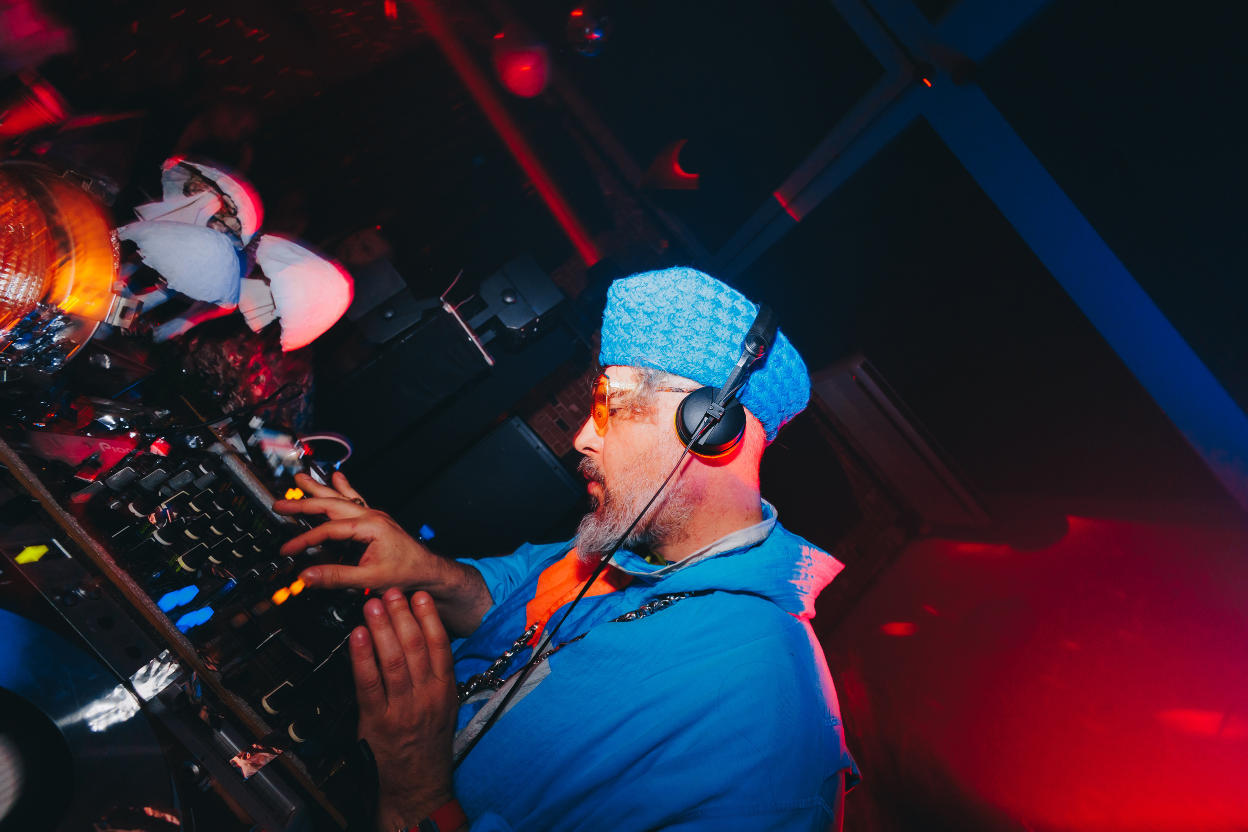 List. Фото и видео контент за одну съемку — Веретенников Егор