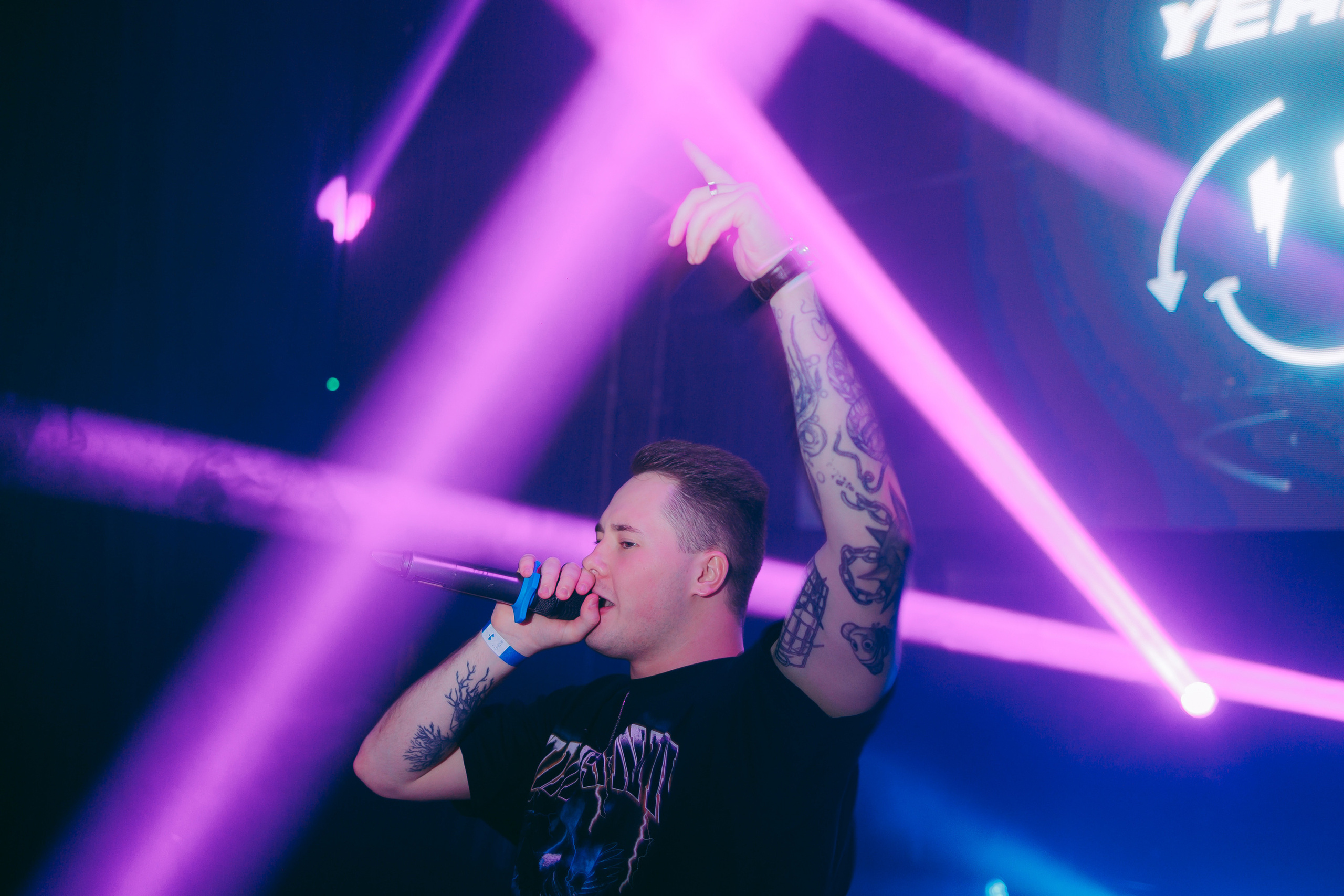 Repeat: 3 years. Фото и видео контент за одну съемку — Веретенников Егор