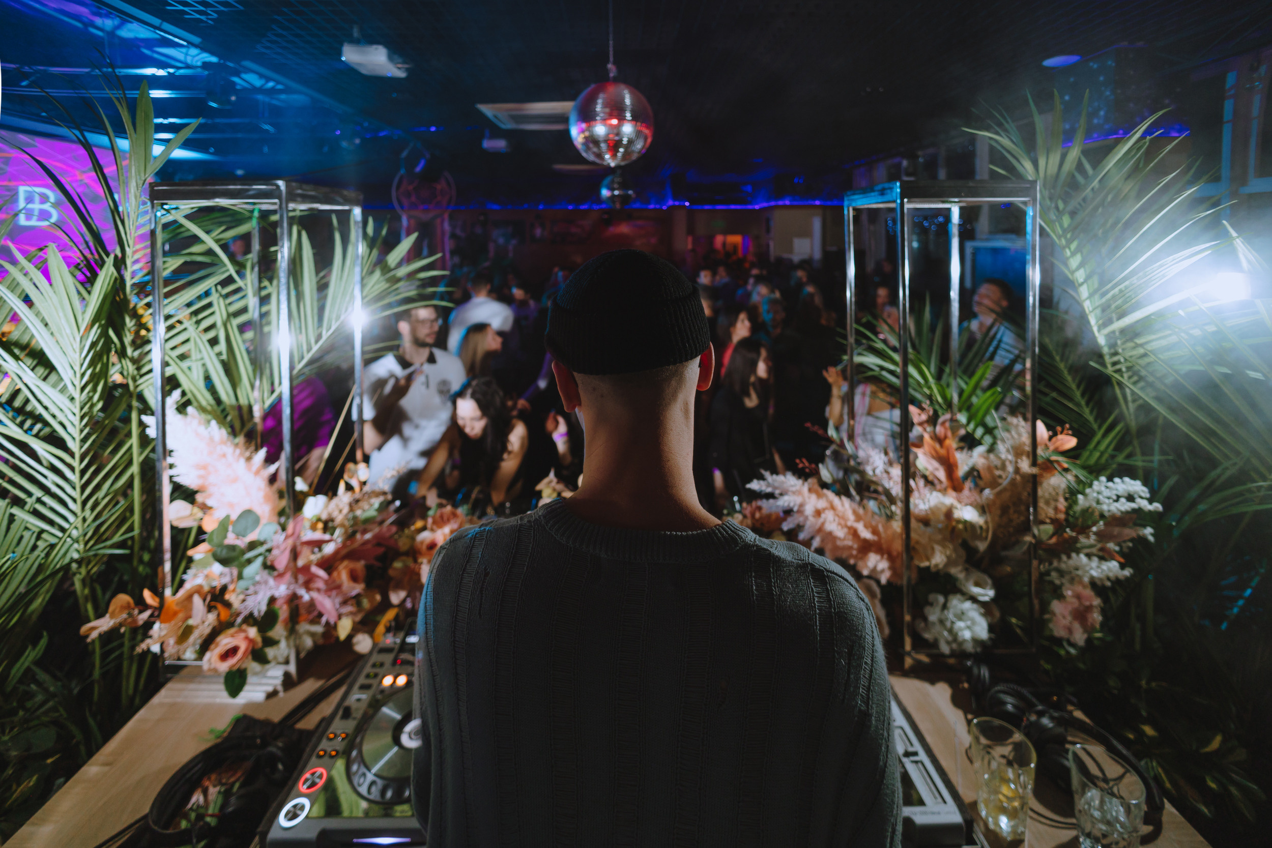 VESNA. Фото и видео контент за одну съемку — Веретенников Егор