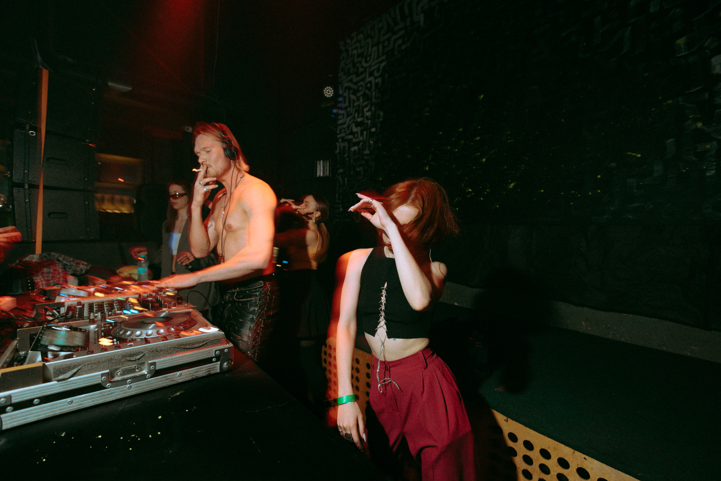 Laika. Фото и видео контент за одну съемку — Веретенников Егор