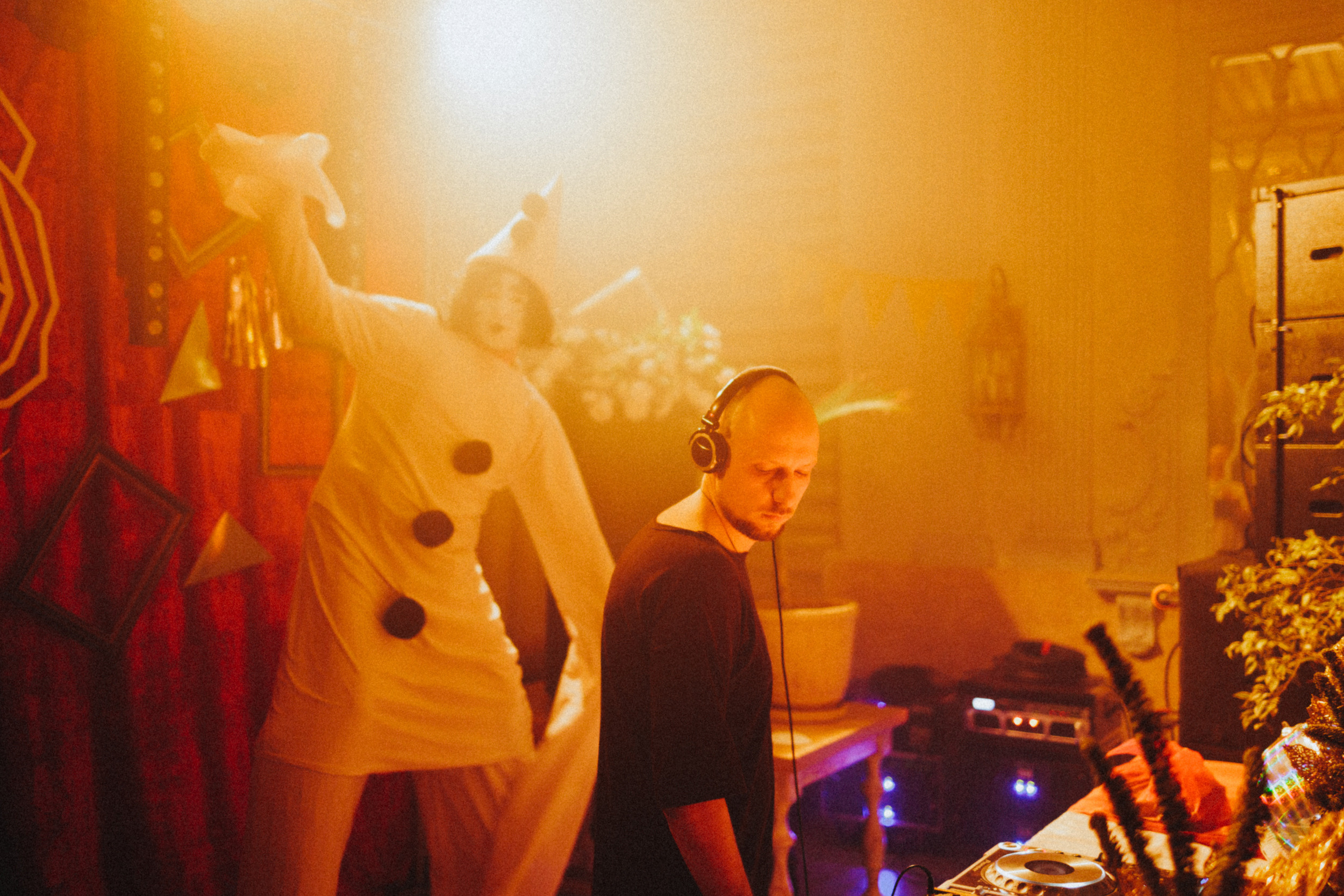 New Year Circus. Фото и видео контент за одну съемку — Веретенников Егор