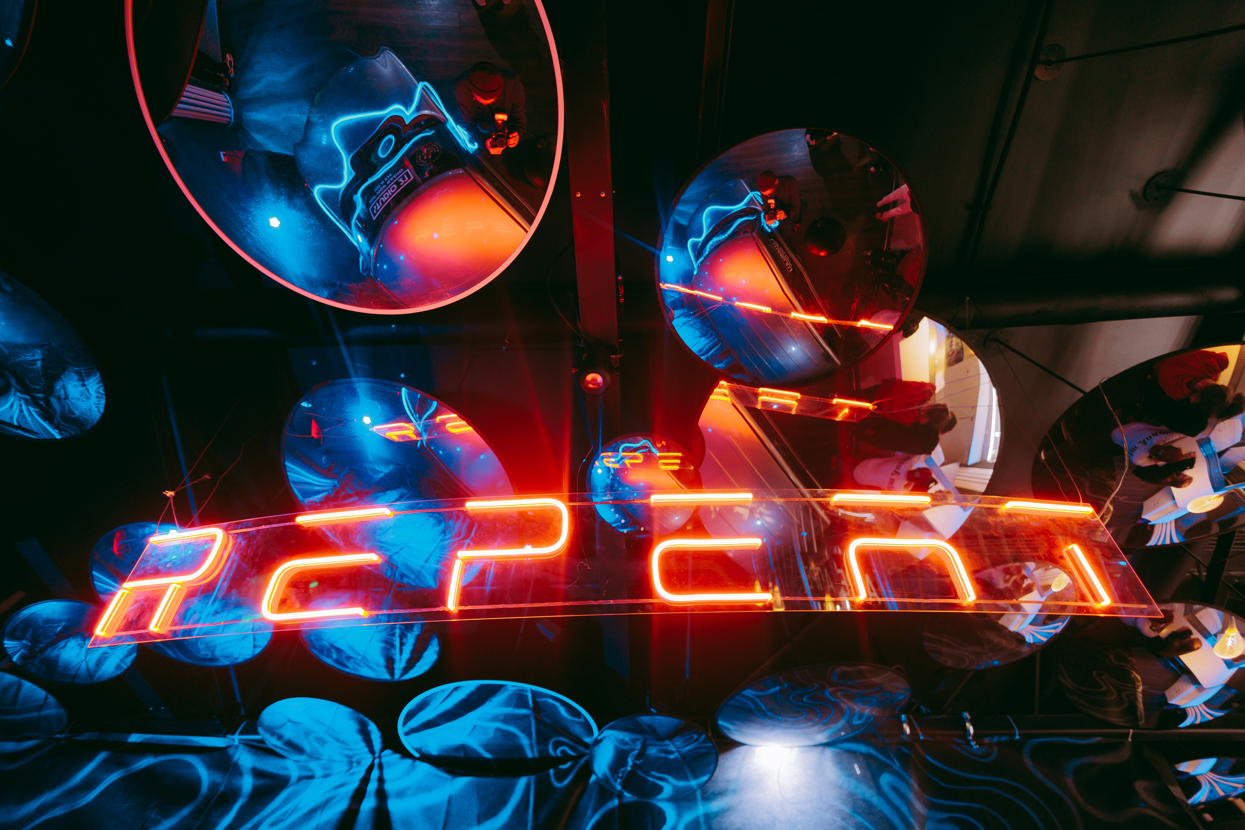 Repeat: 3 years. Фото и видео контент за одну съемку — Веретенников Егор