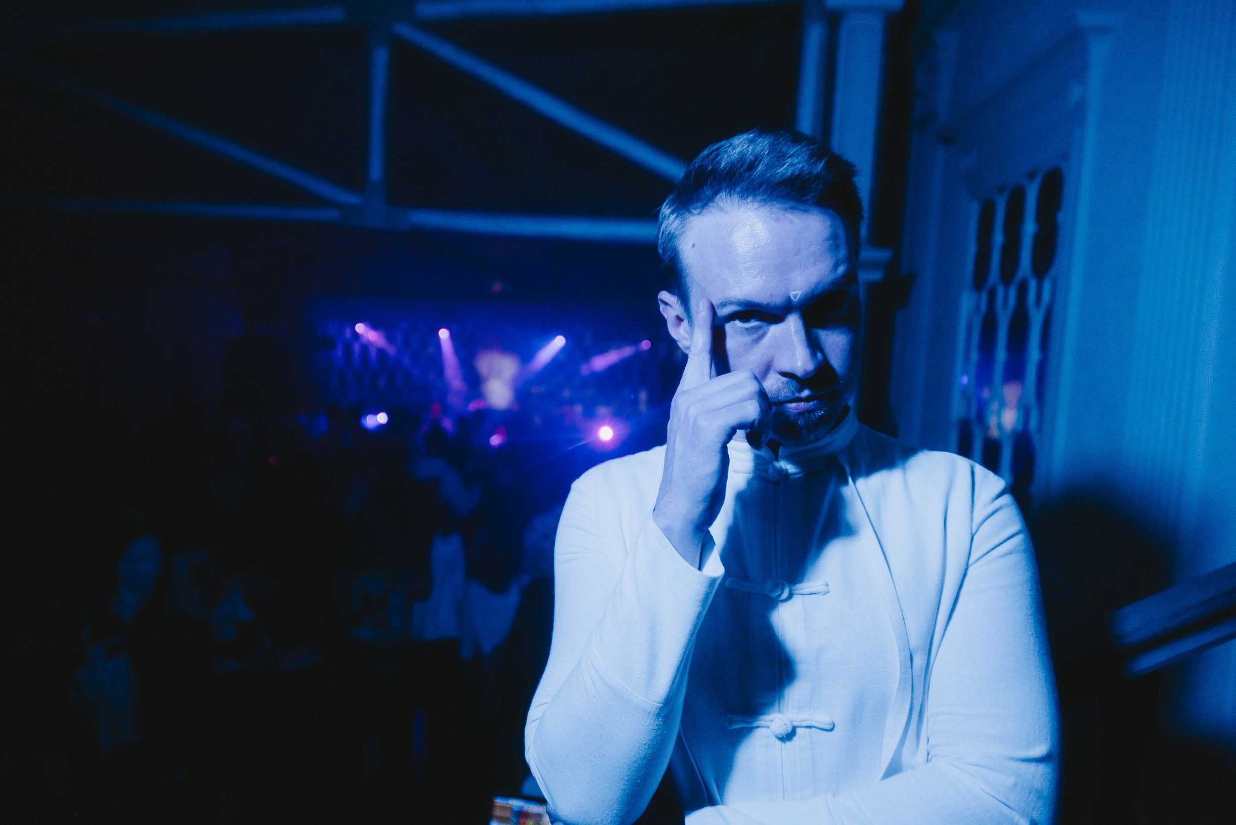 White MANTRA. Фото и видео контент за одну съемку — Веретенников Егор