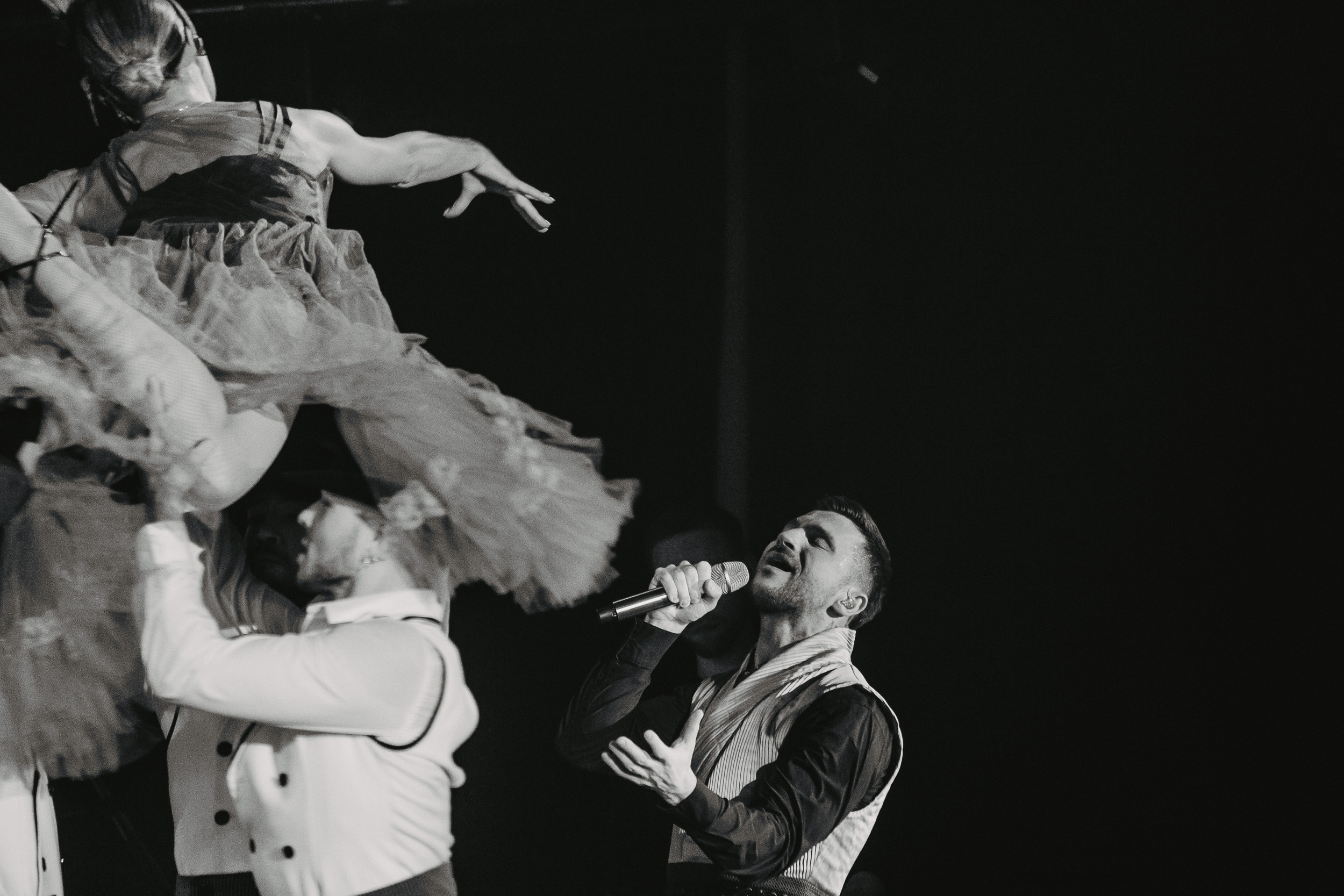 Лазарев. Фото и видео контент за одну съемку — Веретенников Егор