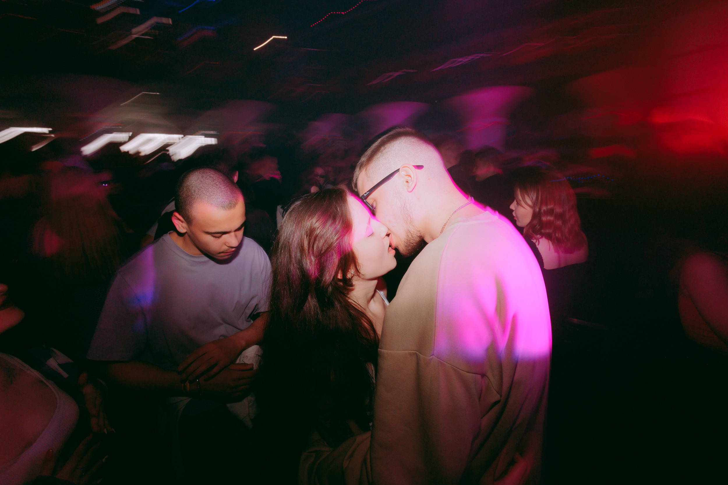 Repeat. Фото и видео контент за одну съемку — Веретенников Егор