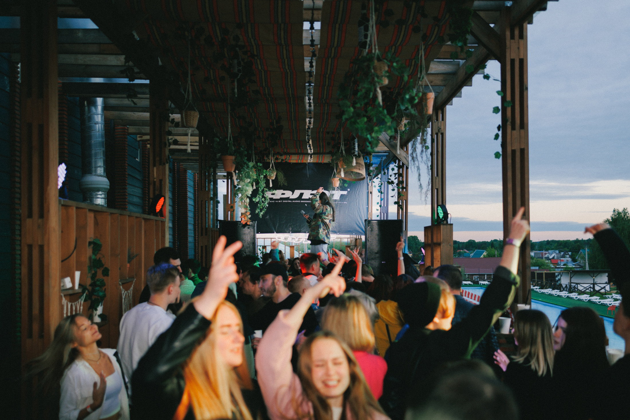 ФЛЭТ. Фото и видео контент за одну съемку — Веретенников Егор