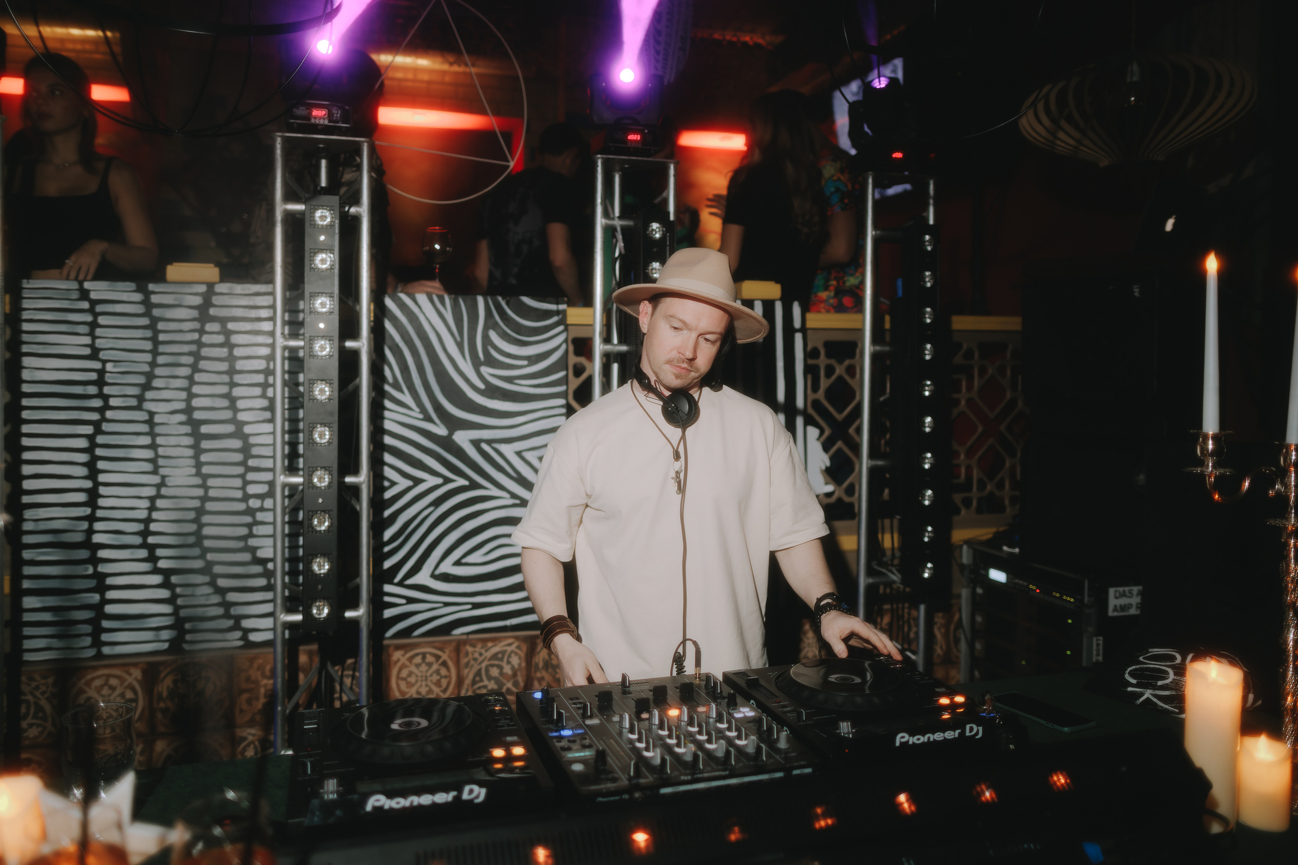 MANTRA: Betelgeize. Фото и видео контент за одну съемку — Веретенников Егор