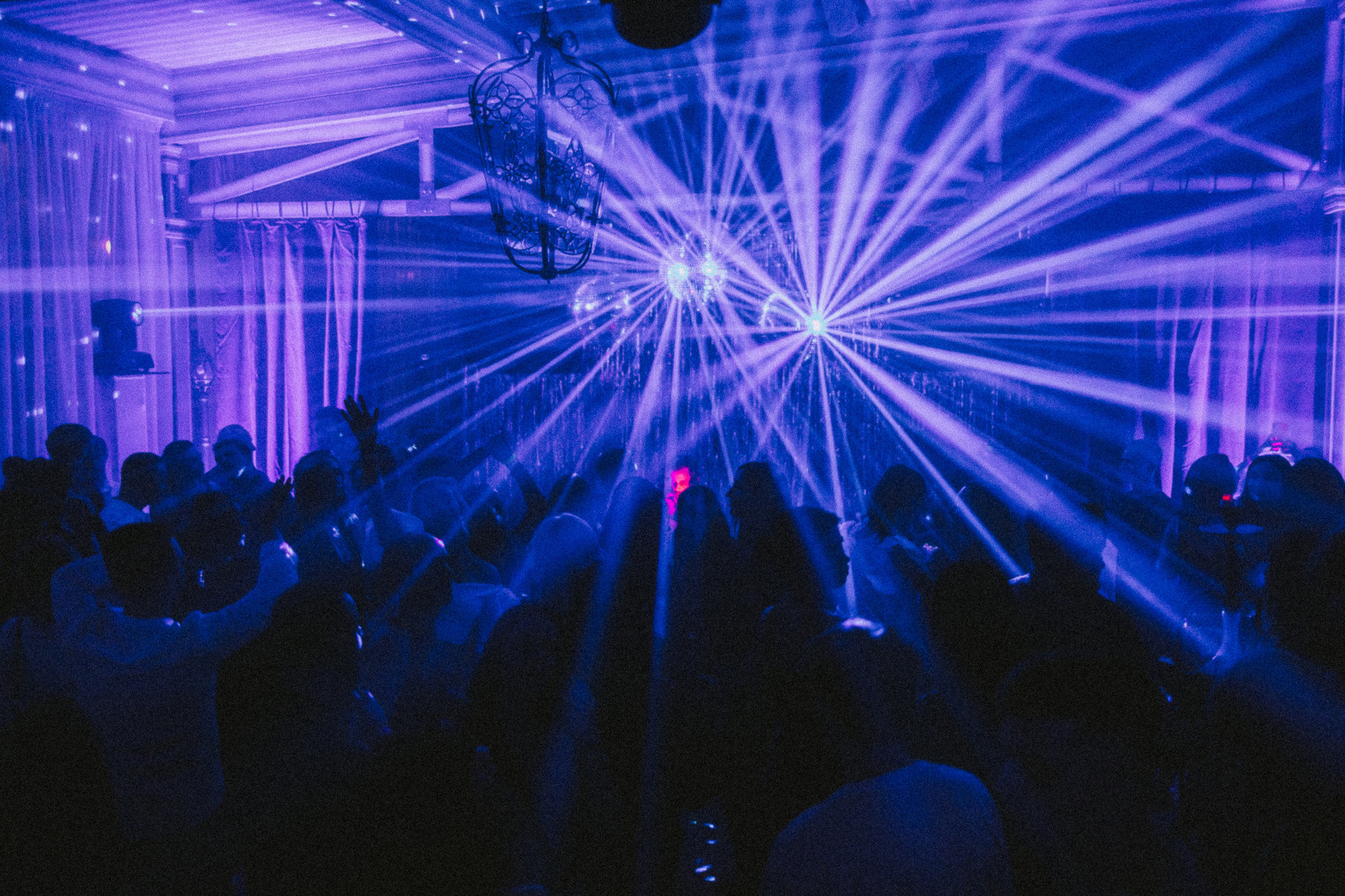 Vie Parisienne with Damien Vandesande (France). Фото и видео контент за одну съемку — Веретенников Егор