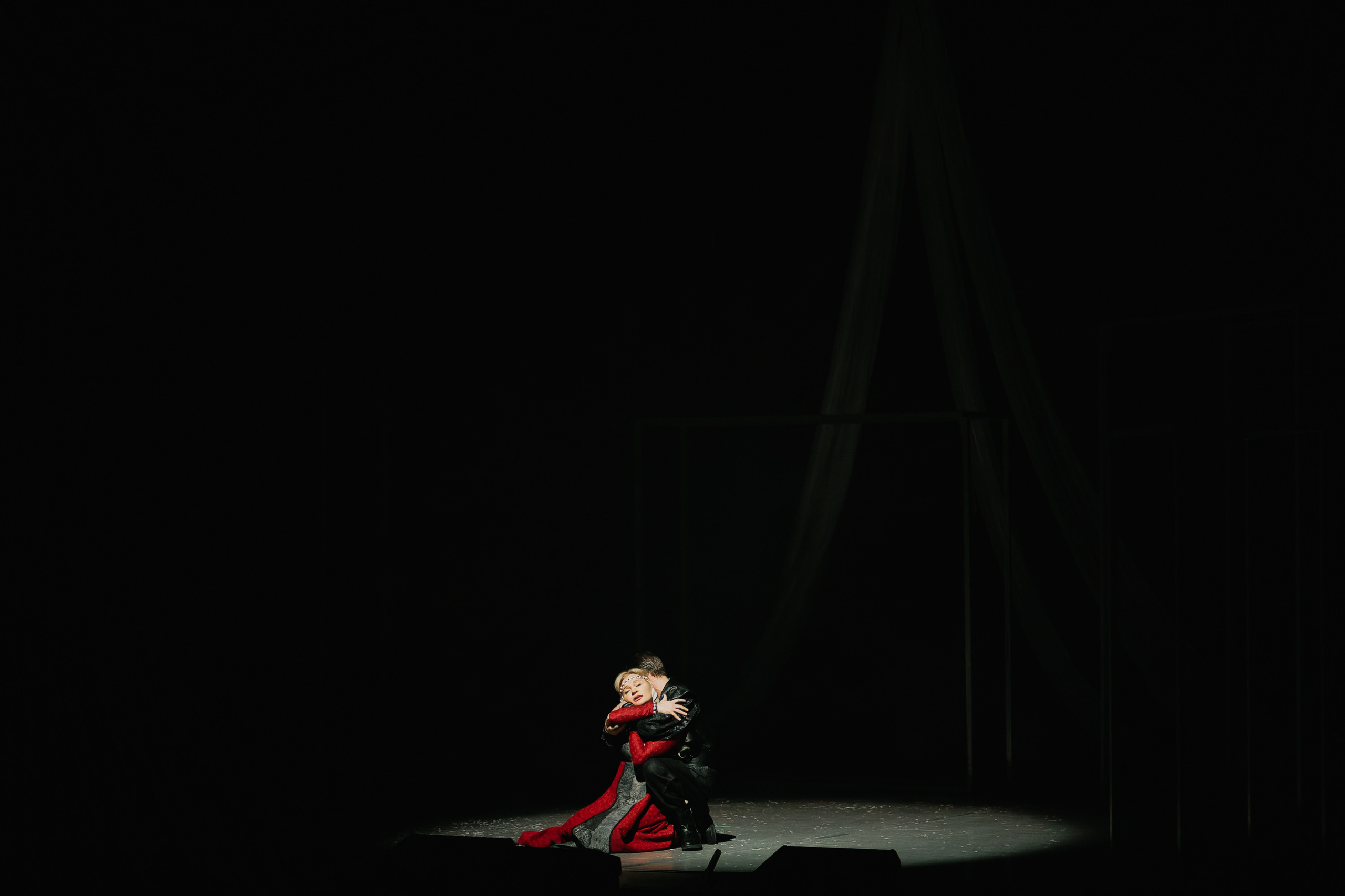 «Лев зимой». Фото и видео контент за одну съемку — Веретенников Егор