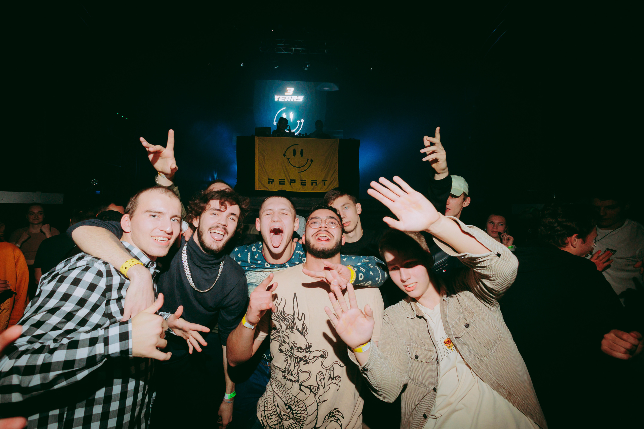 Repeat: 3 years. Фото и видео контент за одну съемку — Веретенников Егор