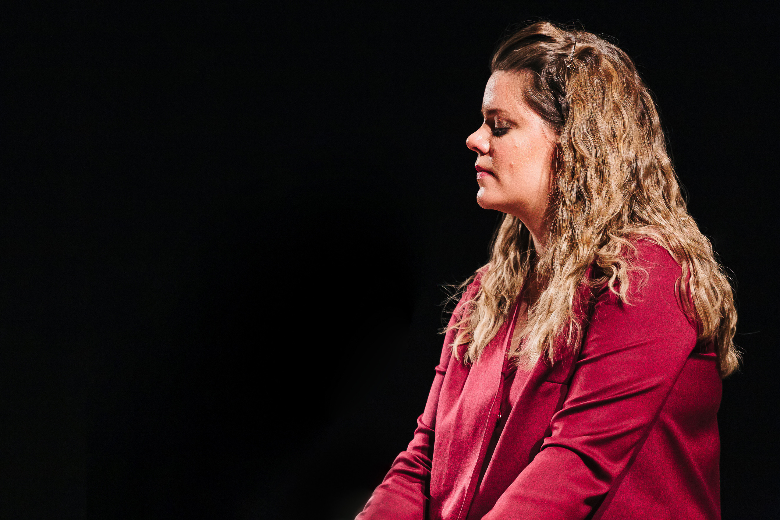 Вера Полозкова. Фото и видео контент за одну съемку — Веретенников Егор