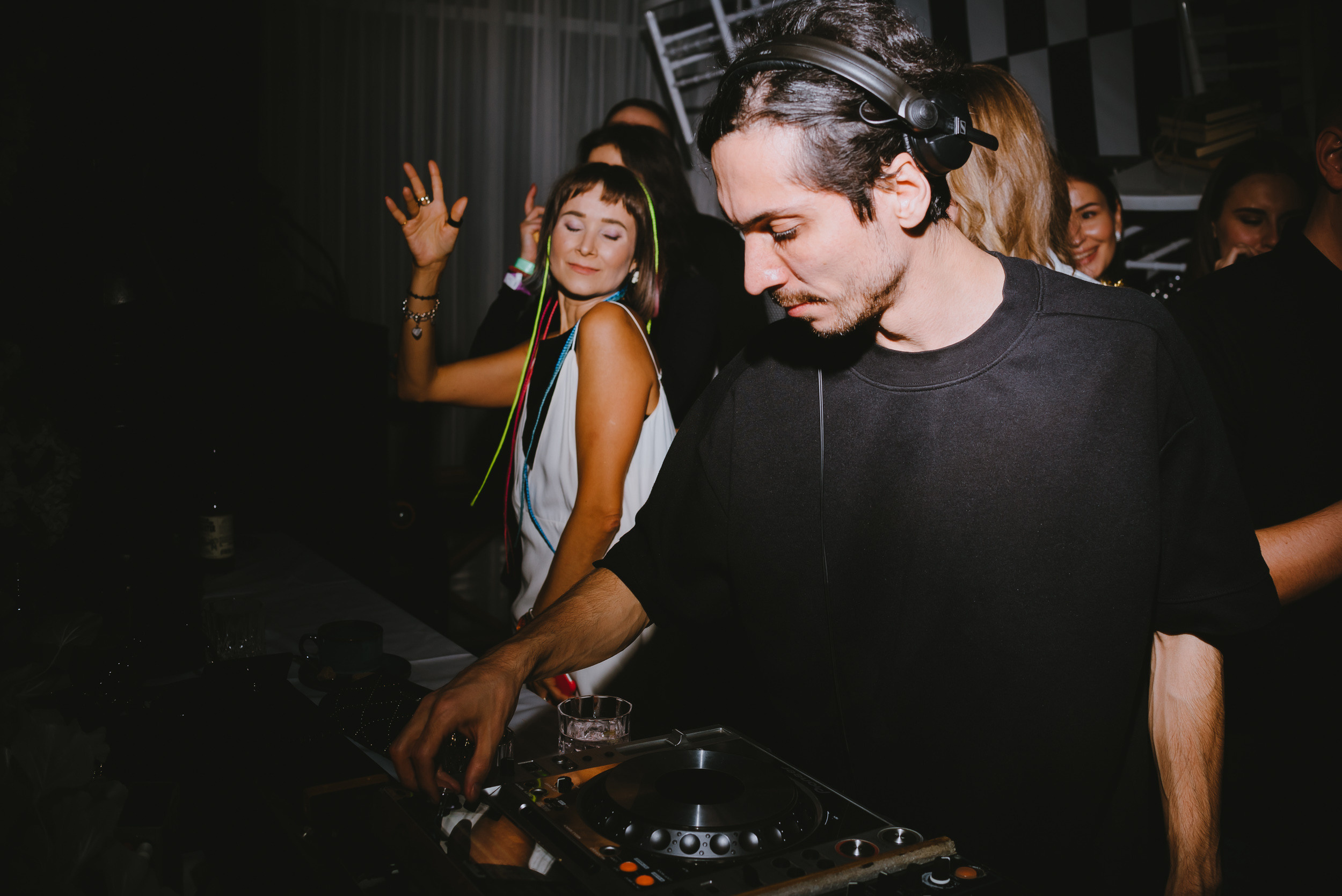 White MANTRA. Фото и видео контент за одну съемку — Веретенников Егор