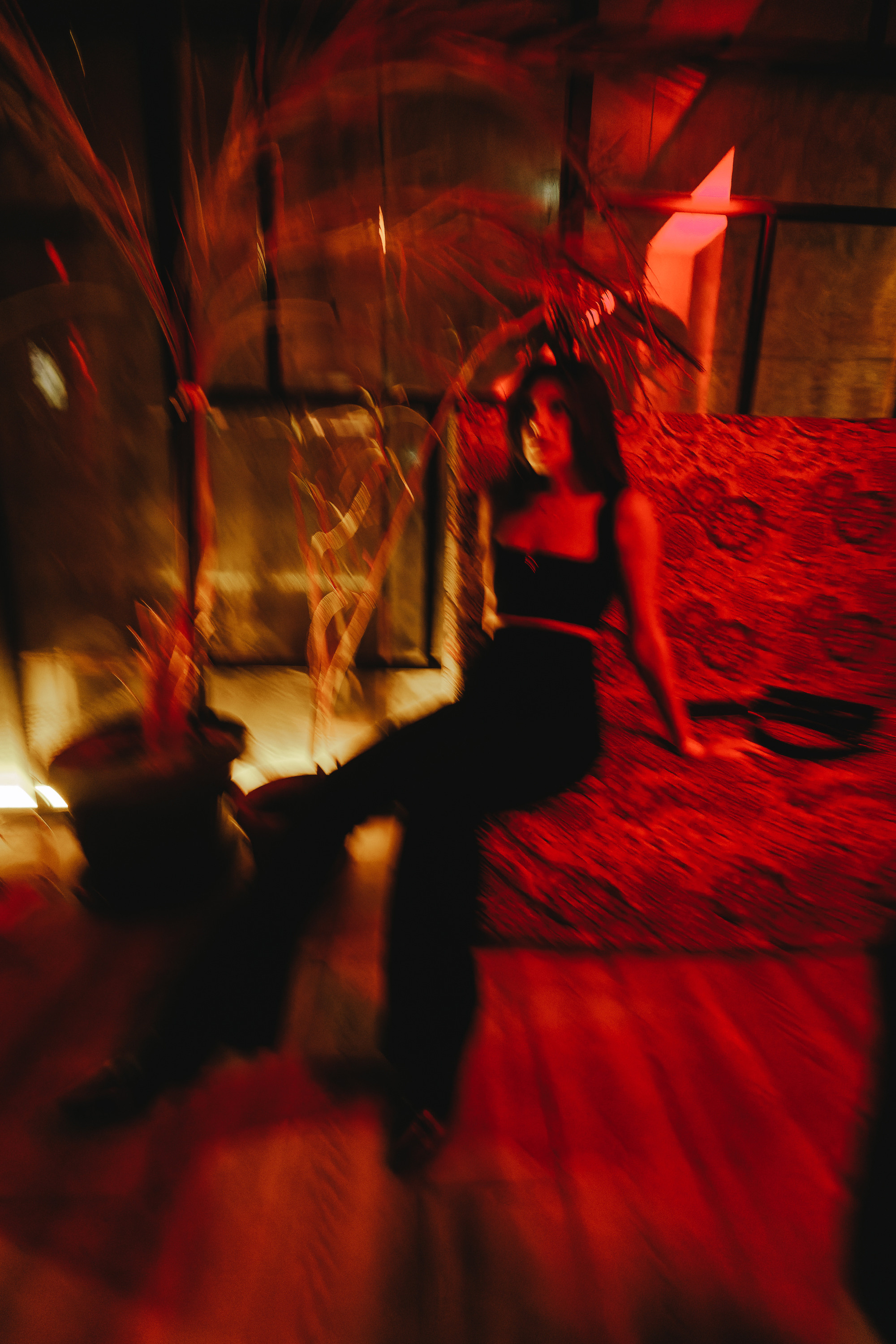 MANTRA: Betelgeize. Фото и видео контент за одну съемку — Веретенников Егор