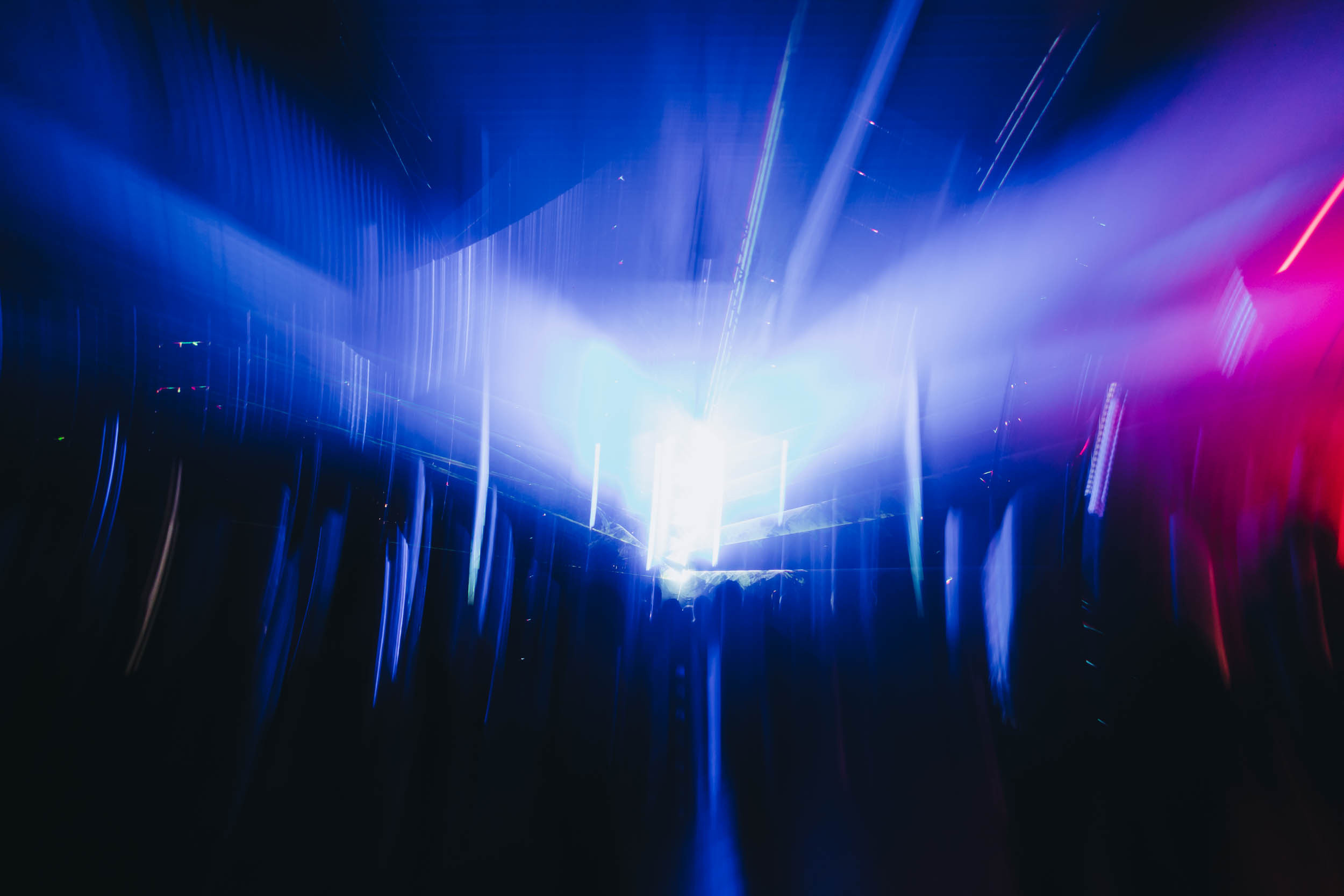 MANTRA: Acrobat. Фото и видео контент за одну съемку — Веретенников Егор