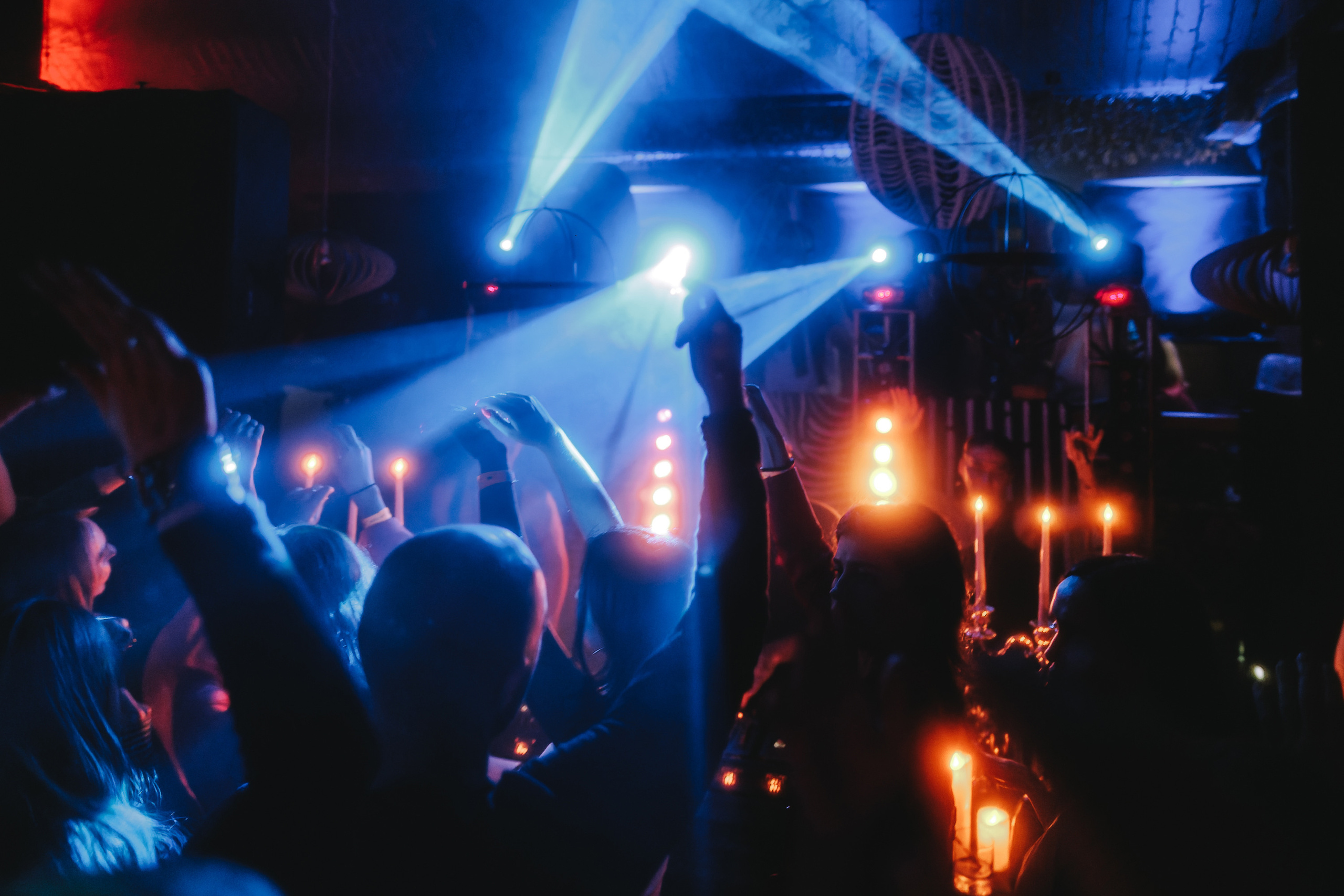 MANTRA: Betelgeize. Фото и видео контент за одну съемку — Веретенников Егор