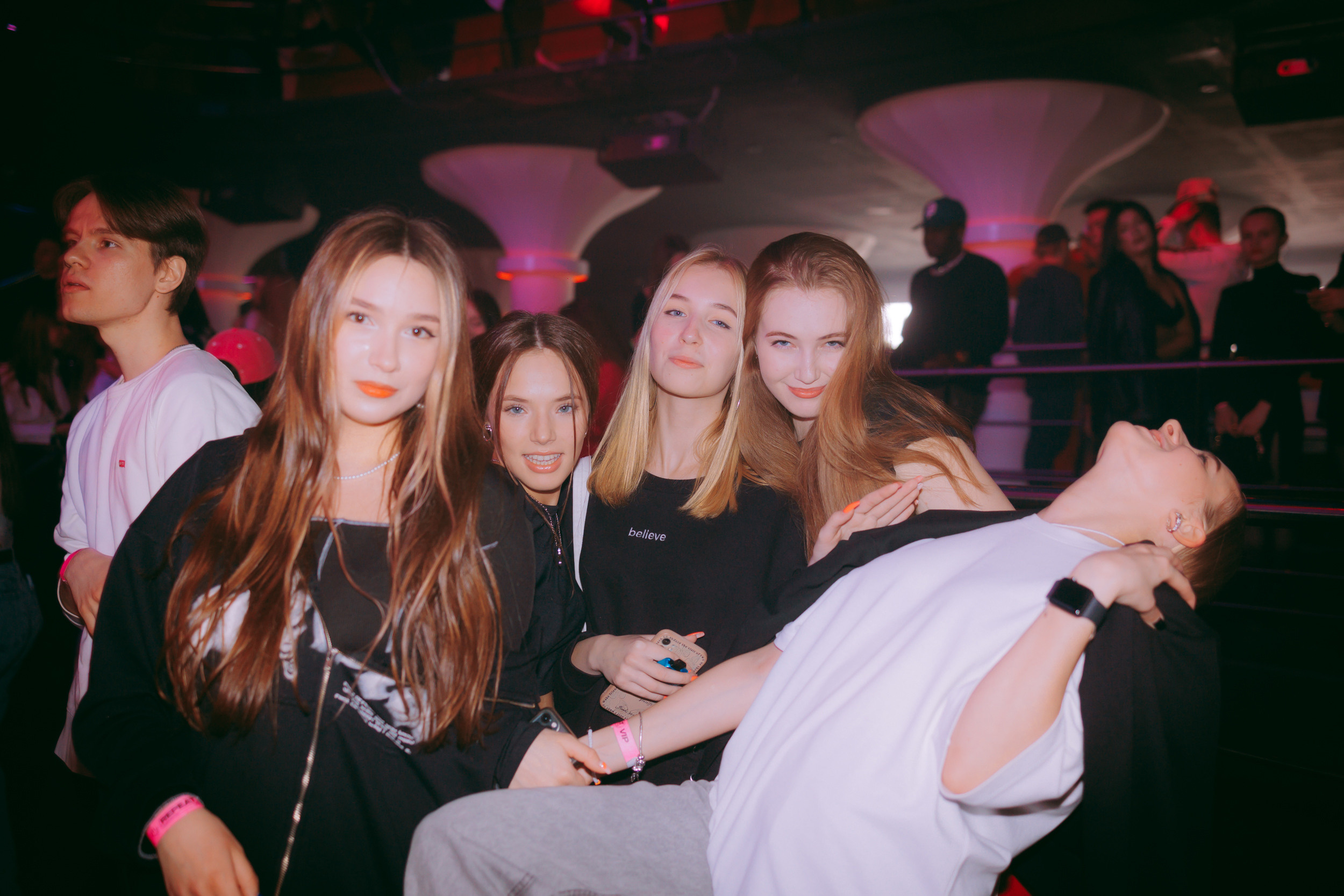 Repeat. Фото и видео контент за одну съемку — Веретенников Егор