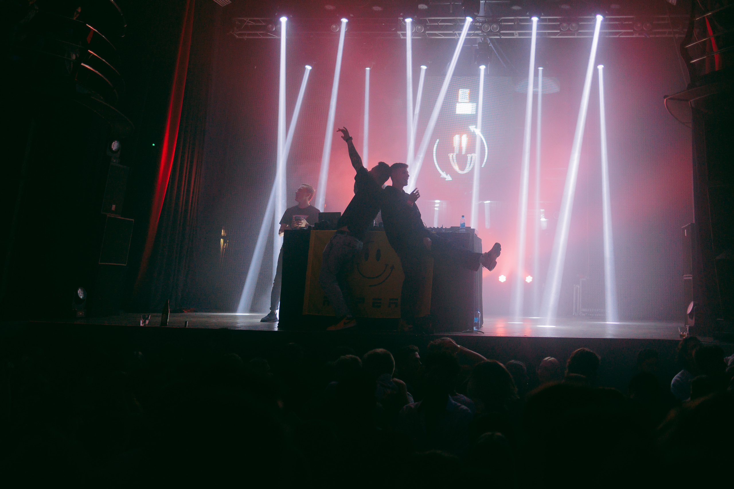 Repeat: 3 years. Фото и видео контент за одну съемку — Веретенников Егор