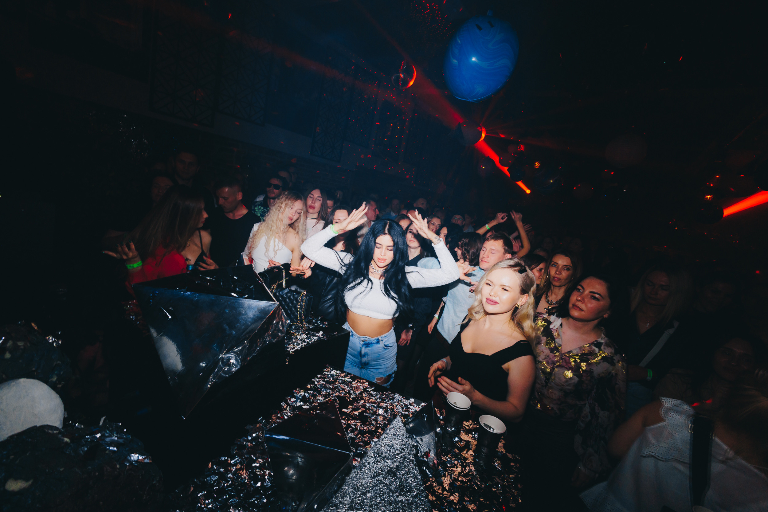 List. Фото и видео контент за одну съемку — Веретенников Егор