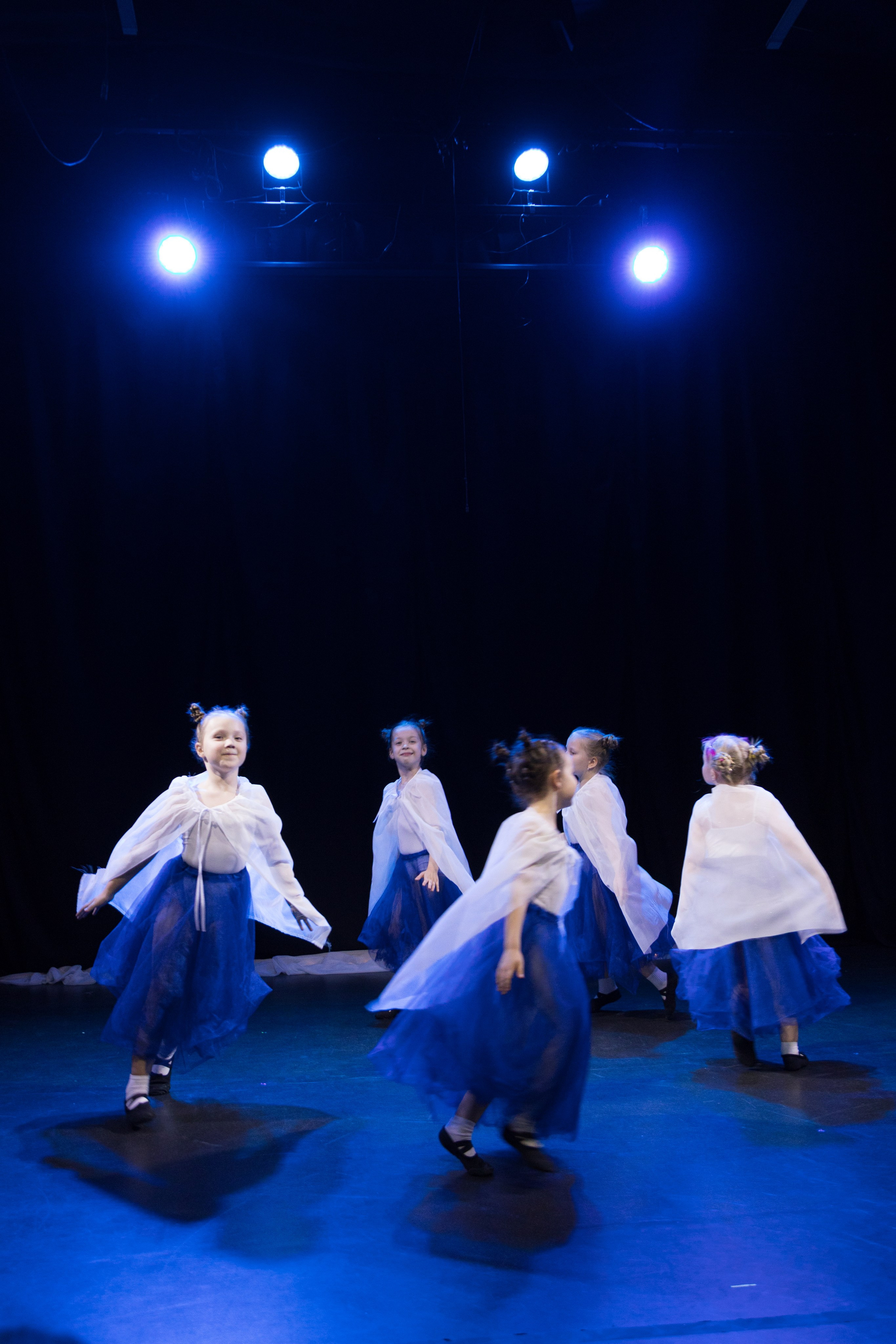 Отчетный танцевальный концерт детей 2-7 лет. Детский и контент фотограф Надя Волкова Санкт-Петербург