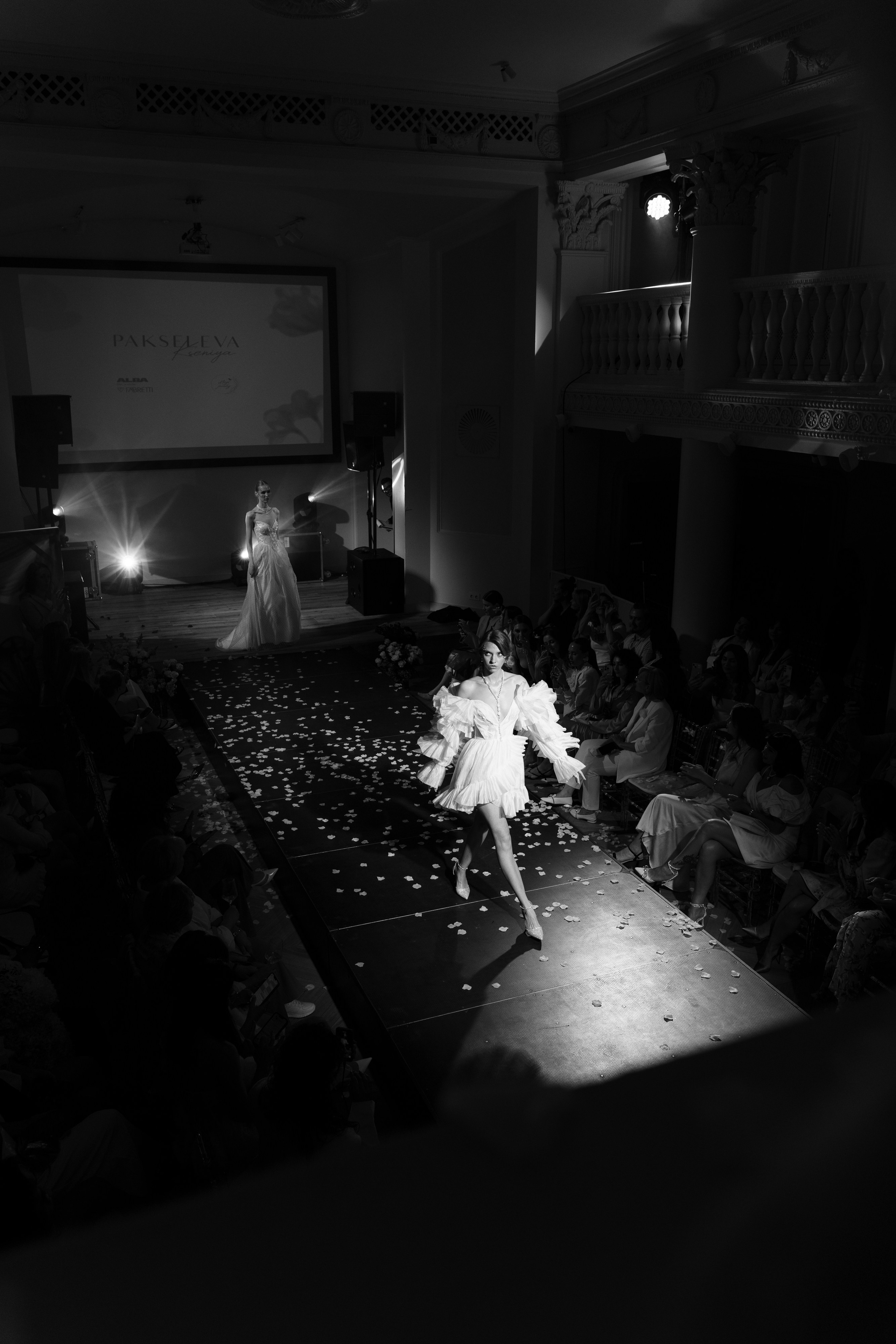 Репортаж |Модный показ Flower Inspiration |. Репортажный фотограф в Калининграде Екатерина Суханова