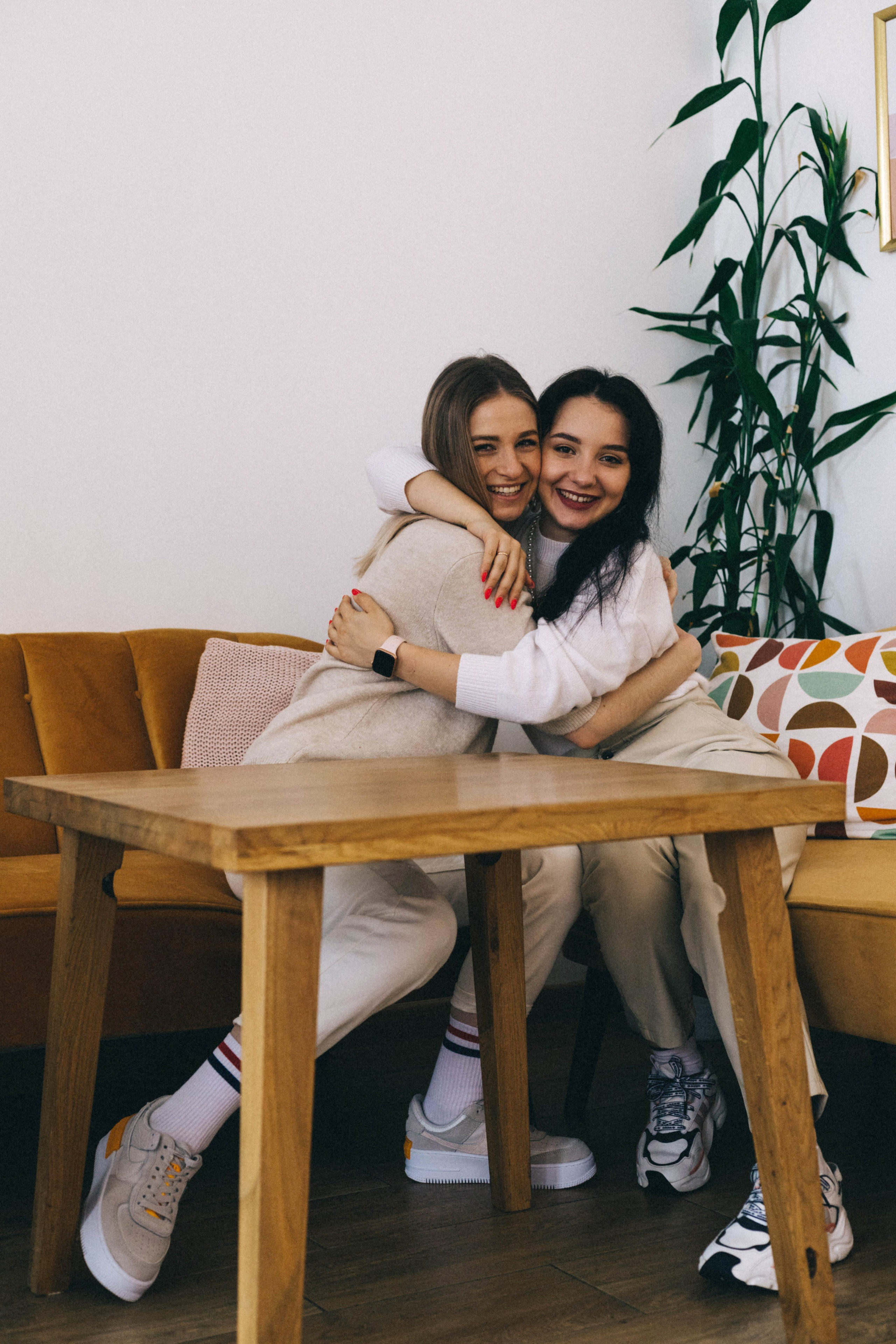 Две подруги. Фотограф в Минске Ира Сюбарева