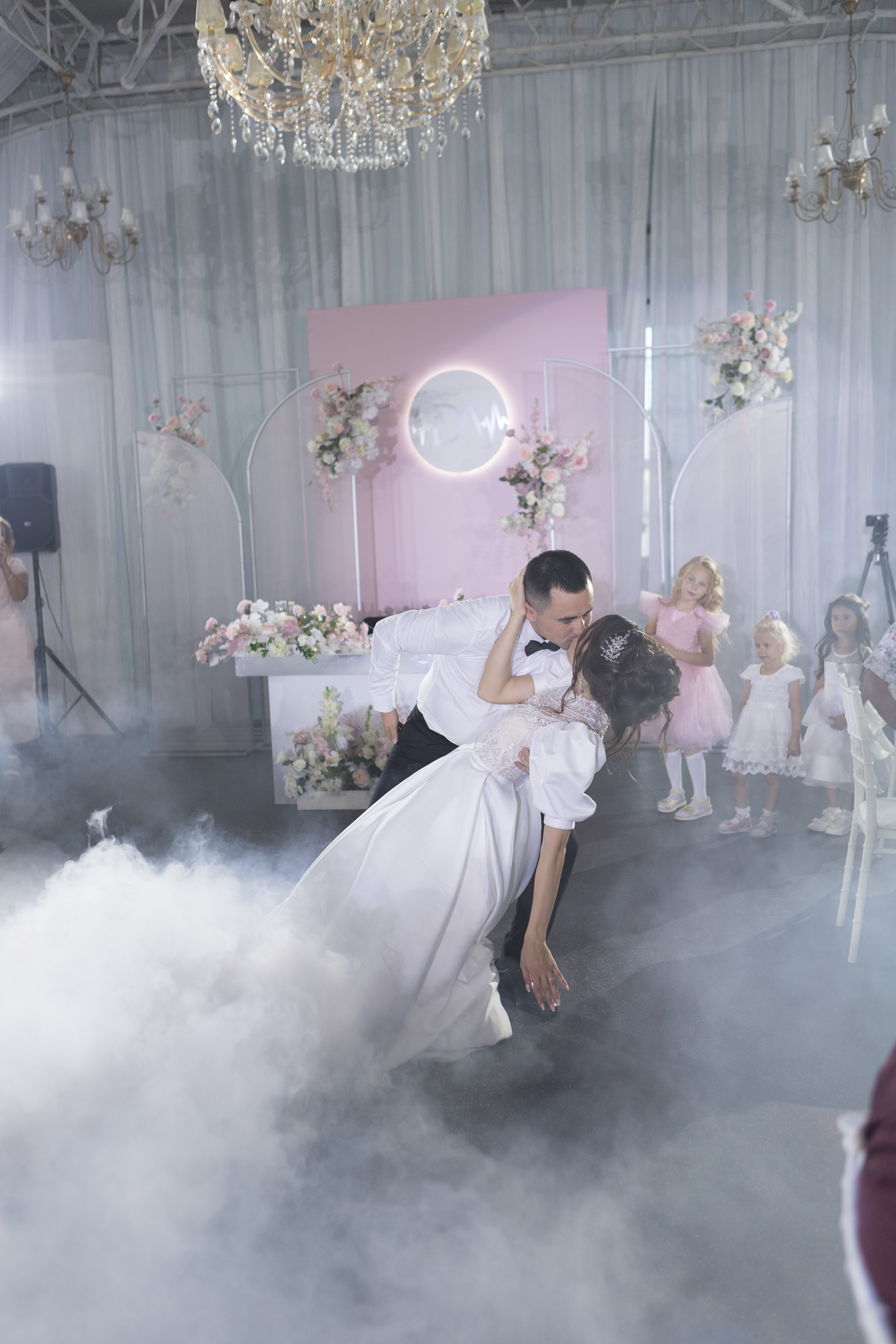 Свадебный фотограф Уфа — Руслан ГабдлисламовЖивые эмоции, красивые кадры, воспоминания на всю жизнь.Работаю по всей Республике Башкортоста. Свадебный фотограф Уфа Руслан Габдлисламов