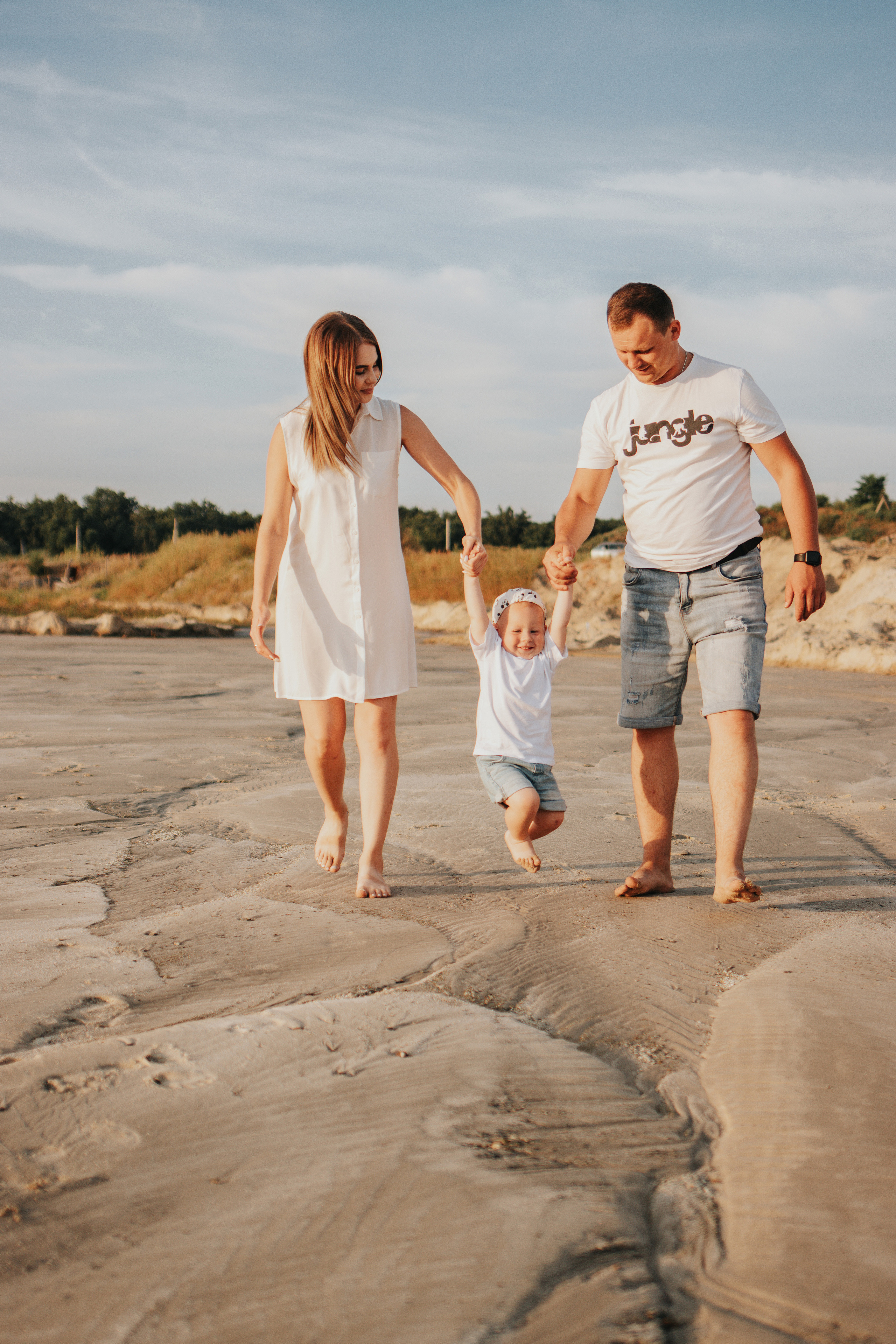 Голыми лапками по песку. Фотограф Пенза/Сердобск