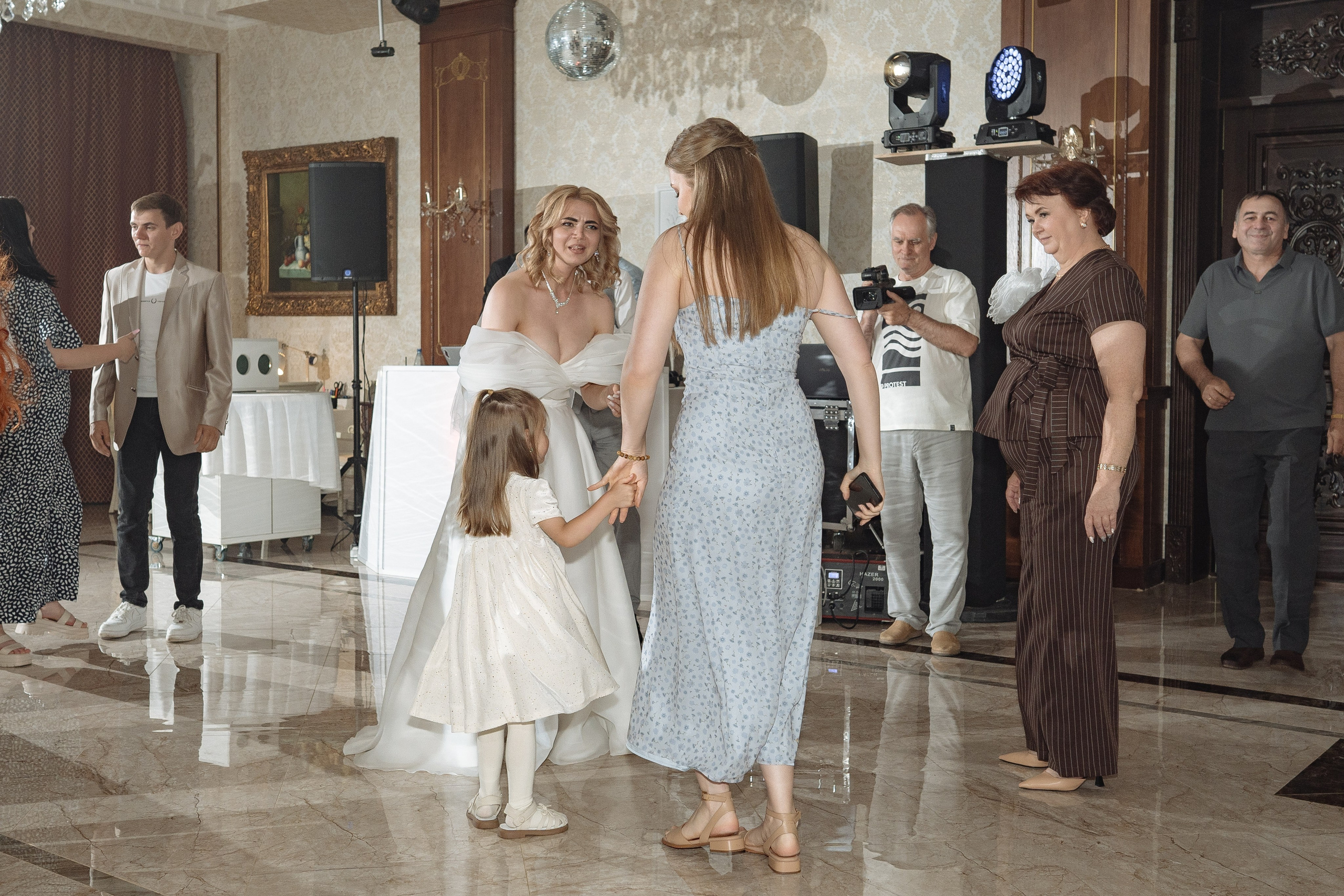 Виктор и Юлия