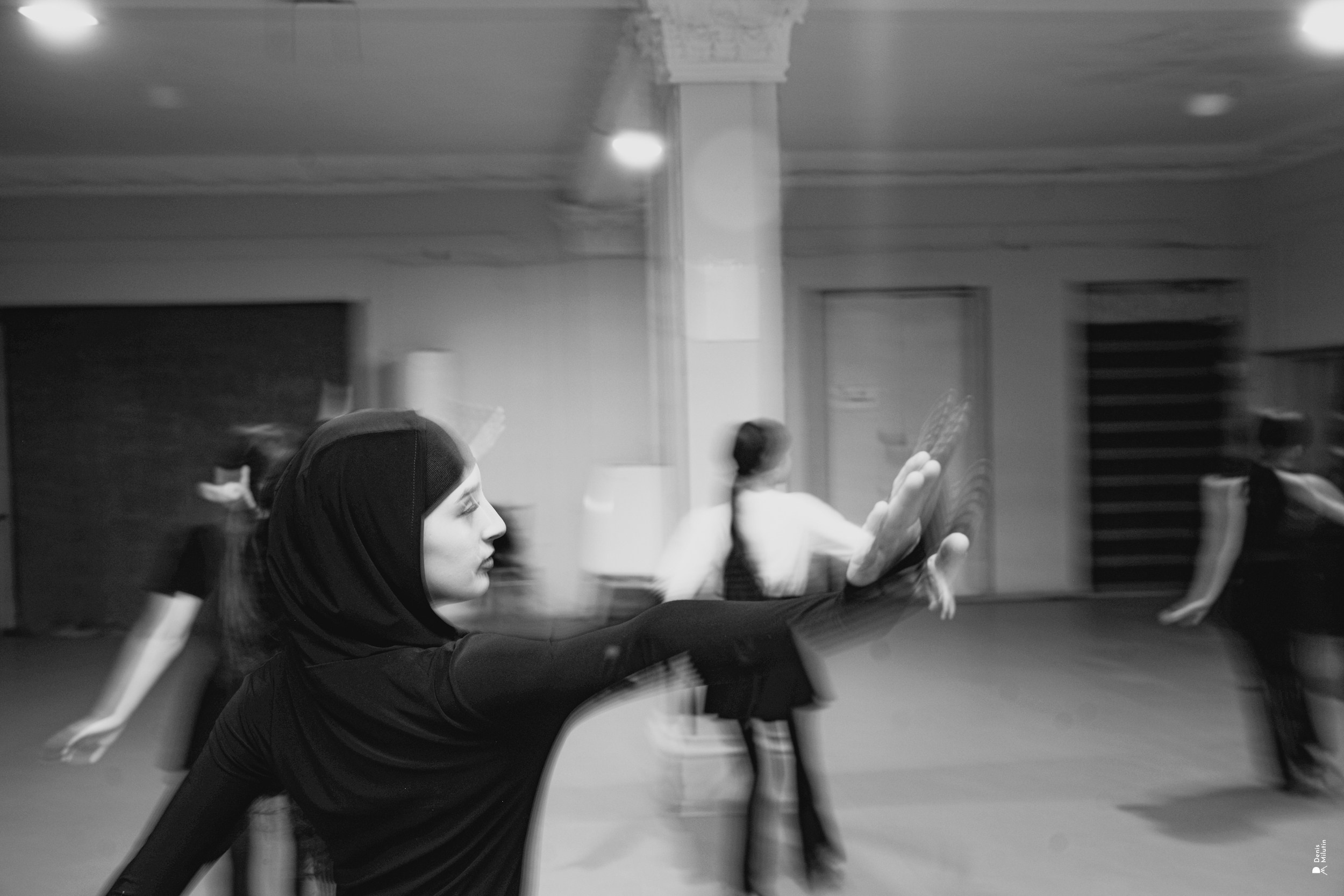 Серия Танцев теней. Портретный фотограф Денис Милютин